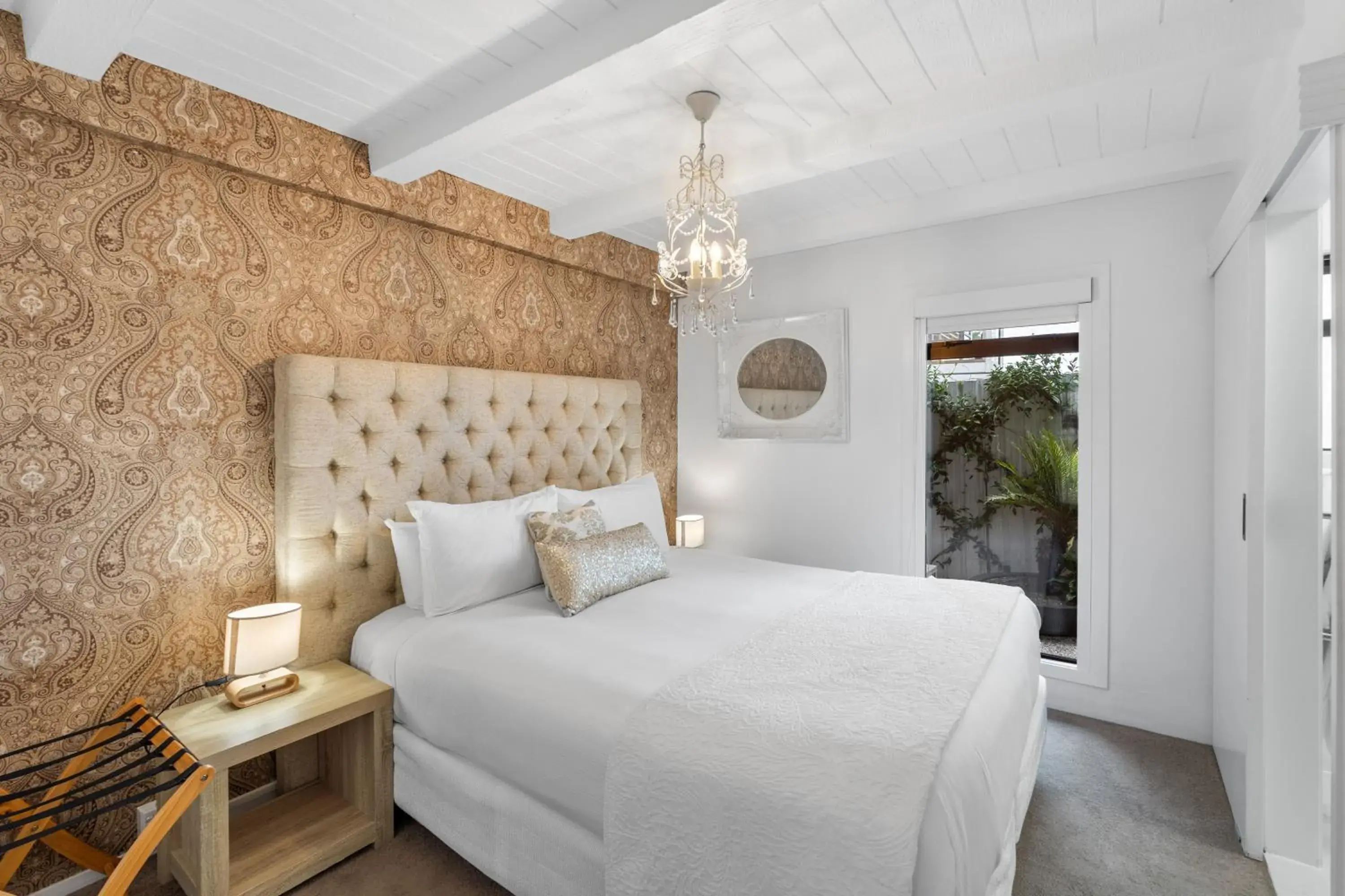 Deluxe Suite in Orewa Beachcomber Deluxe Suite in Orewa Beachcomber