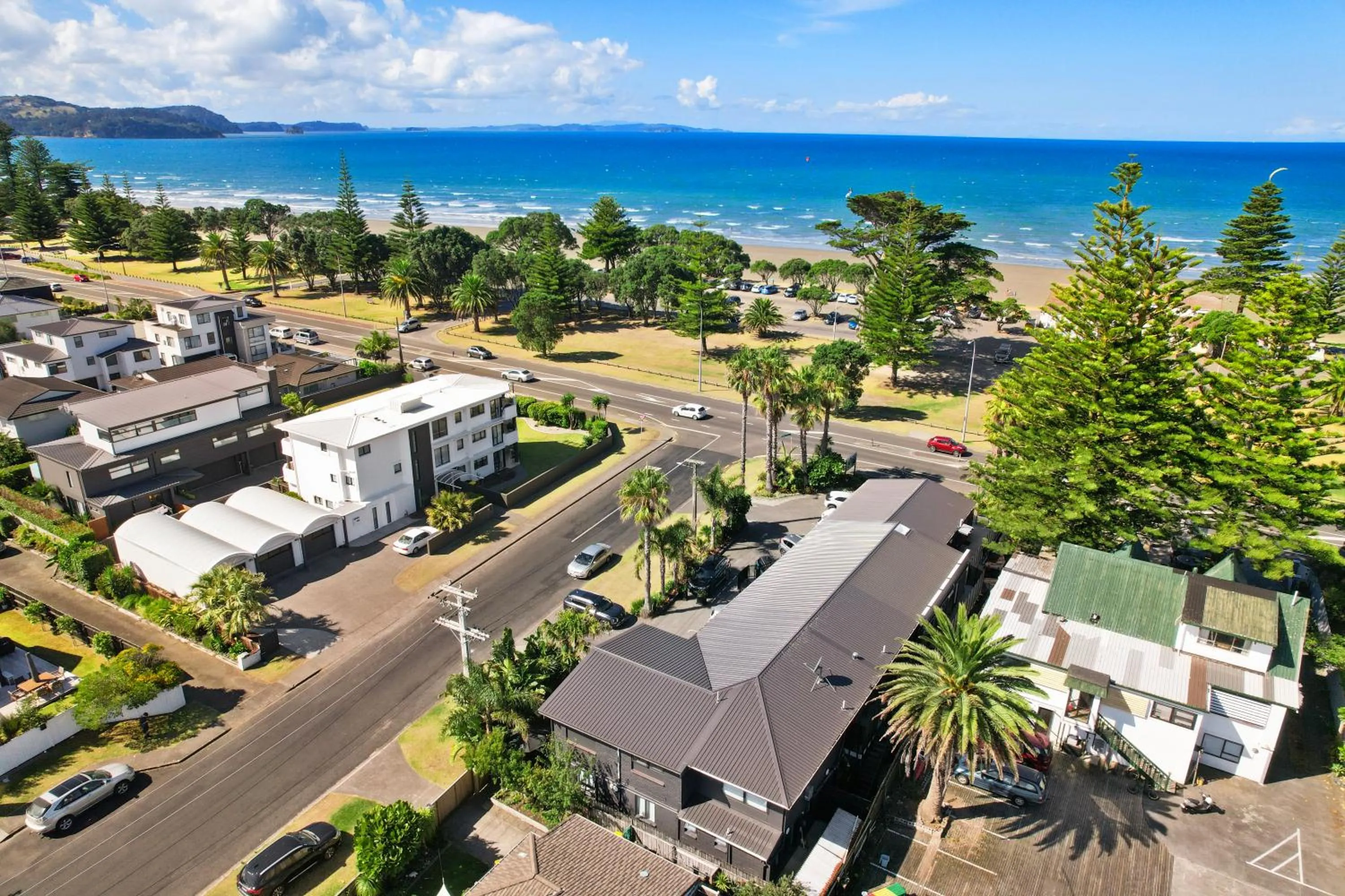 Property building in Orewa Beachcomber