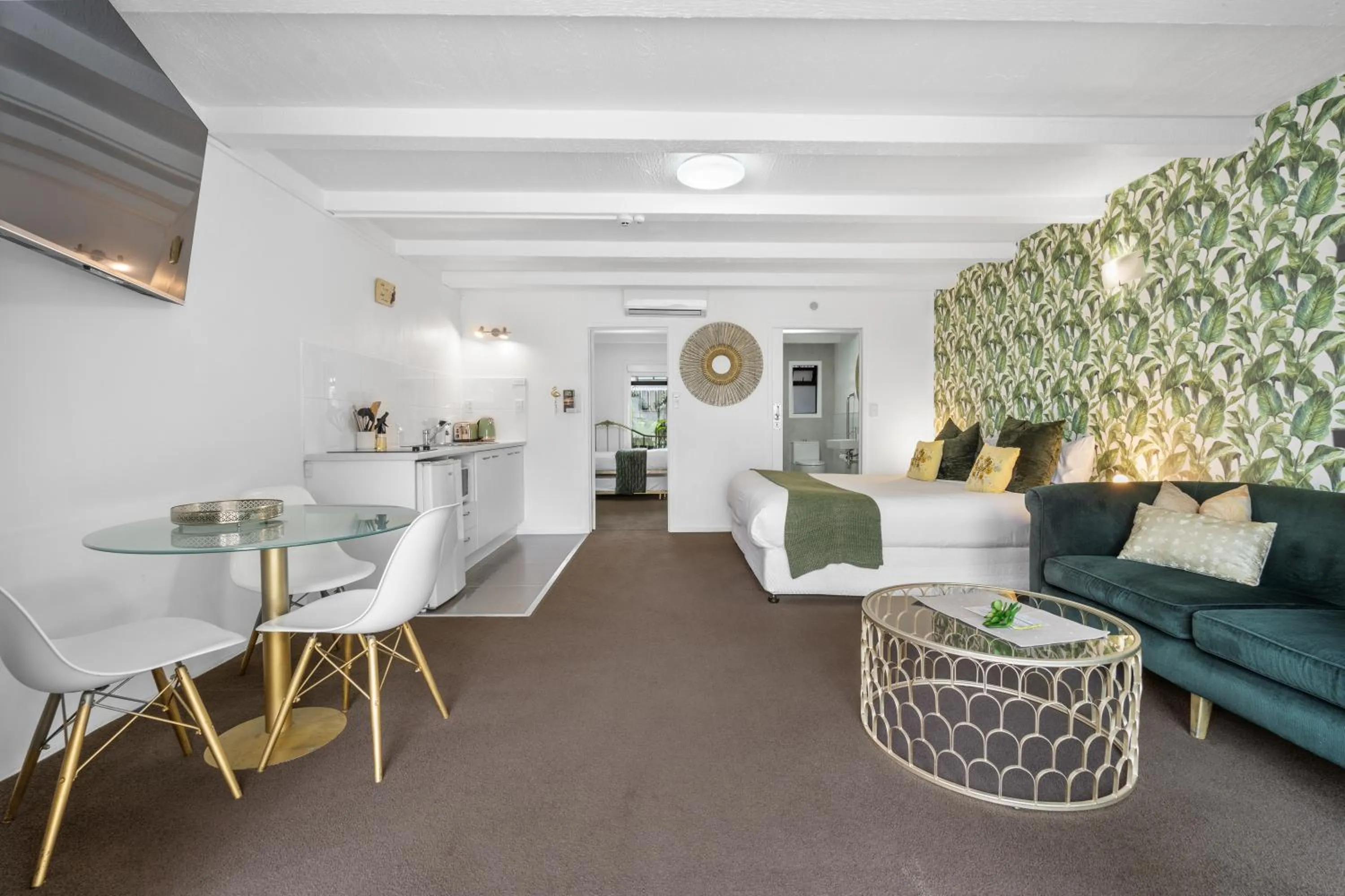 Living room in Orewa Beachcomber