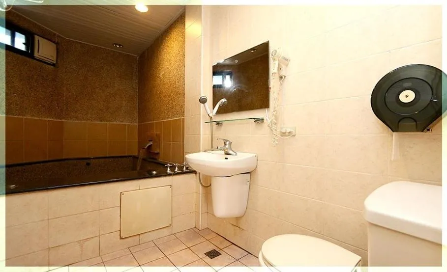 Bathroom in Pottery B&B