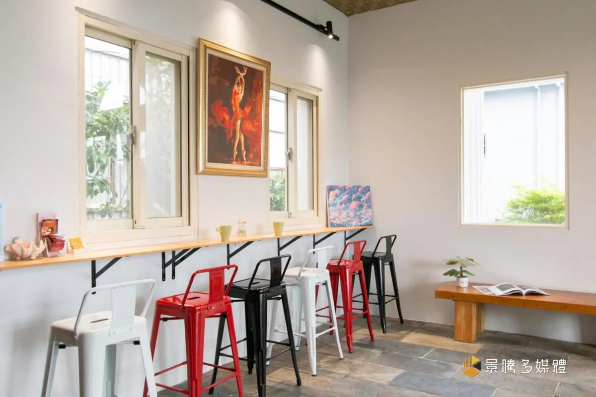 Restaurant/places to eat in Pottery B&B