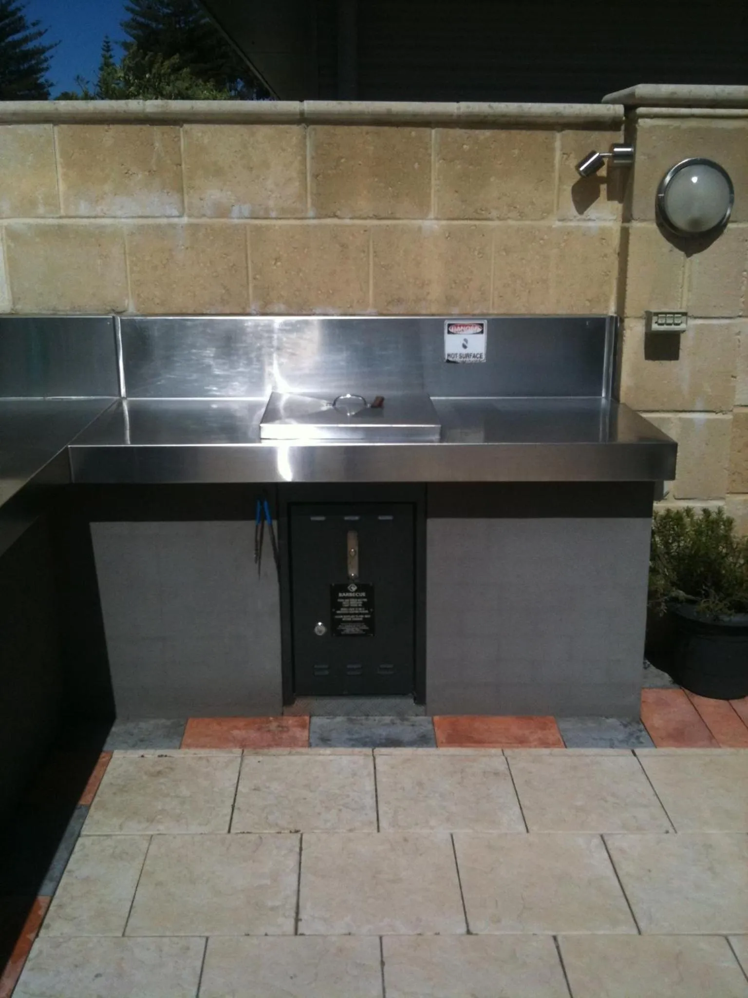 Kitchen or kitchenette in Clearwater Motel Apartments