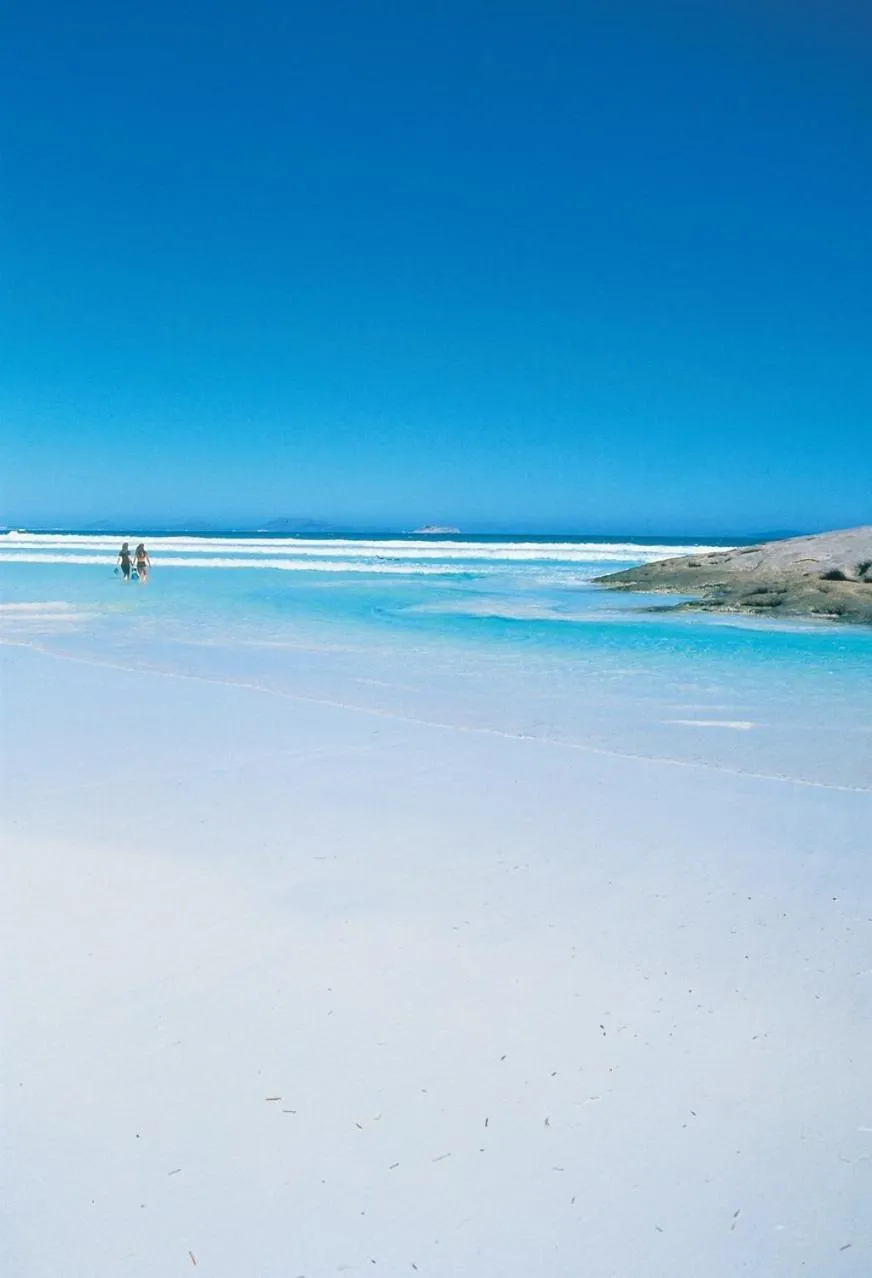 Swimming pool in Clearwater Motel Apartments