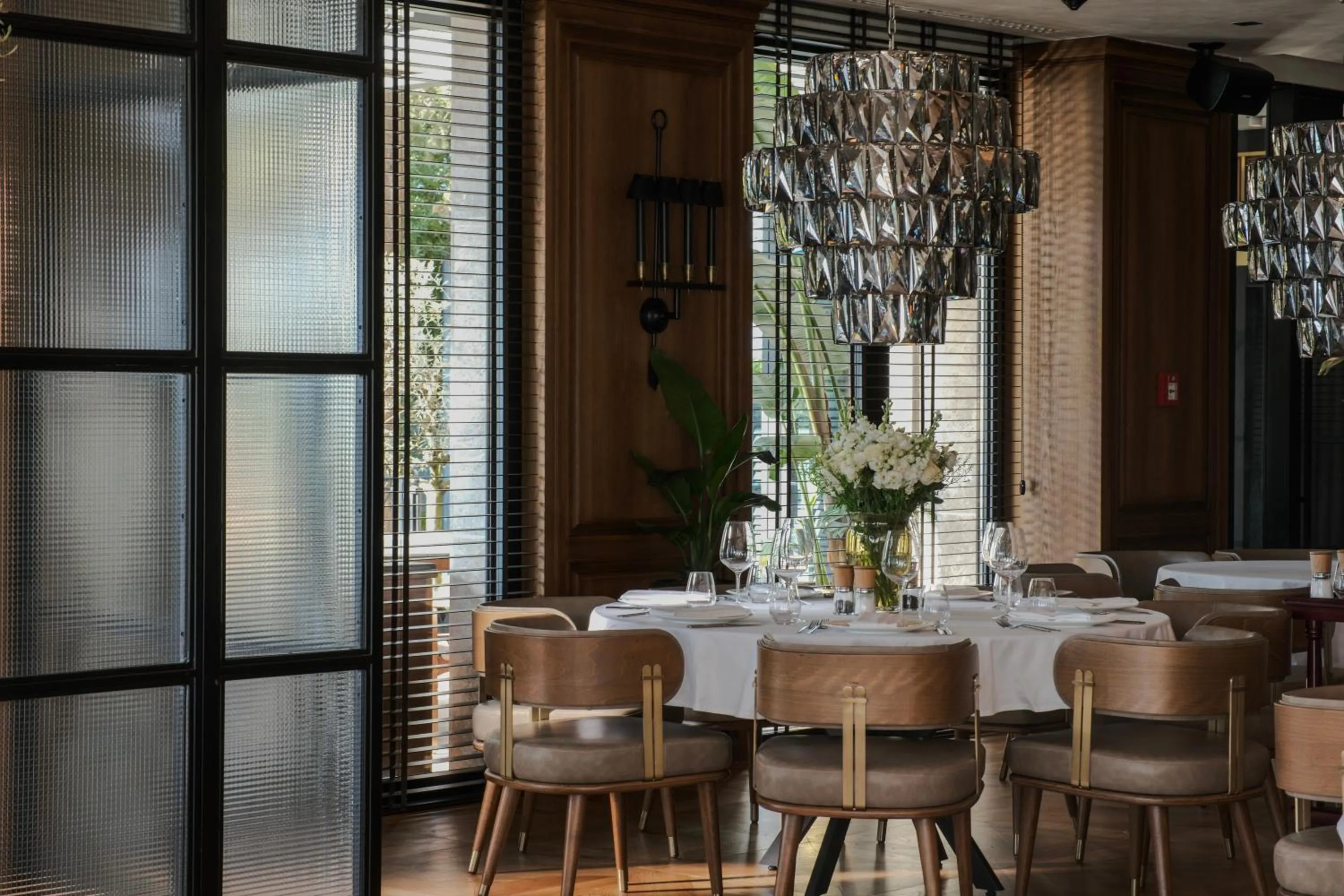 Restaurant/places to eat in Boutique Hotel Porto Palace