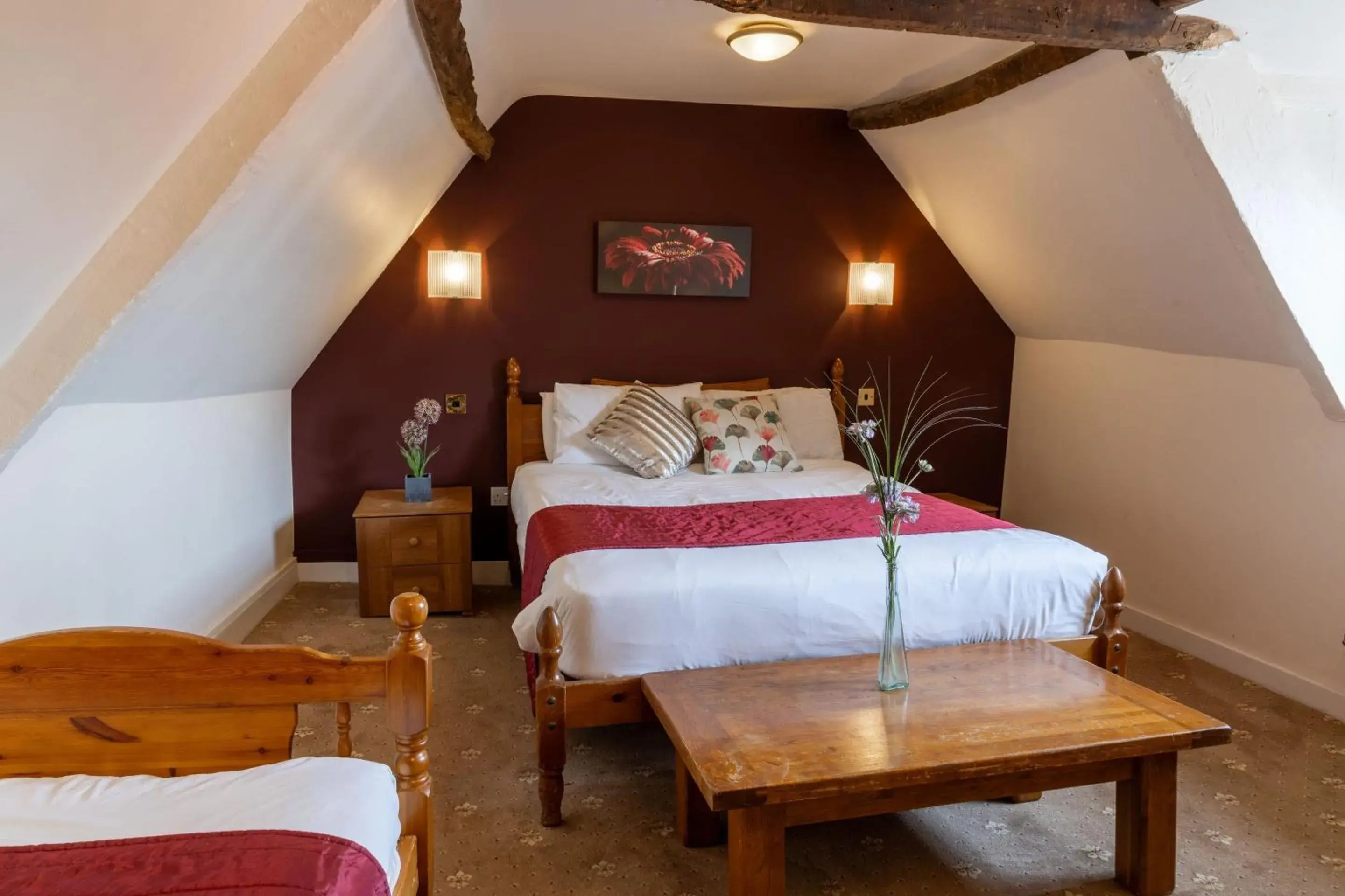 Deluxe Twin Room - single occupancy in The Warehouse Deluxe Twin Room - single occupancy in The Warehouse