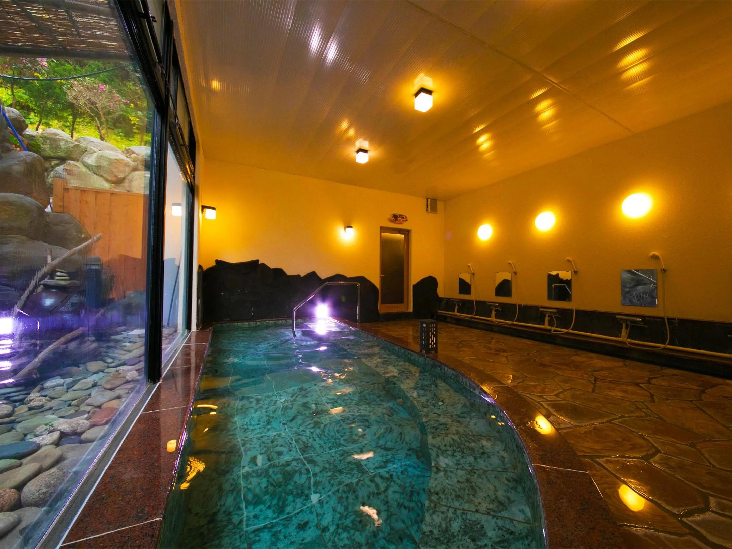 Public Bath in Iki Stellacote Taiankaku