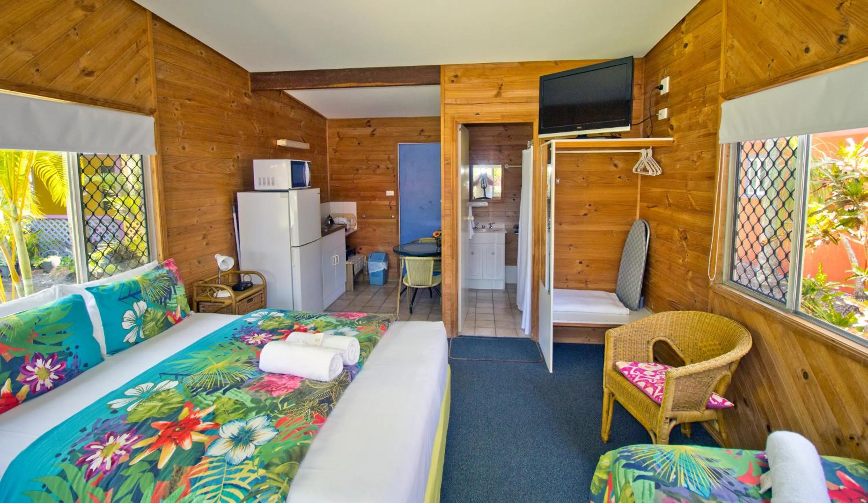 Photo of the whole room, Bed in Bargara Gardens Boutique Villas