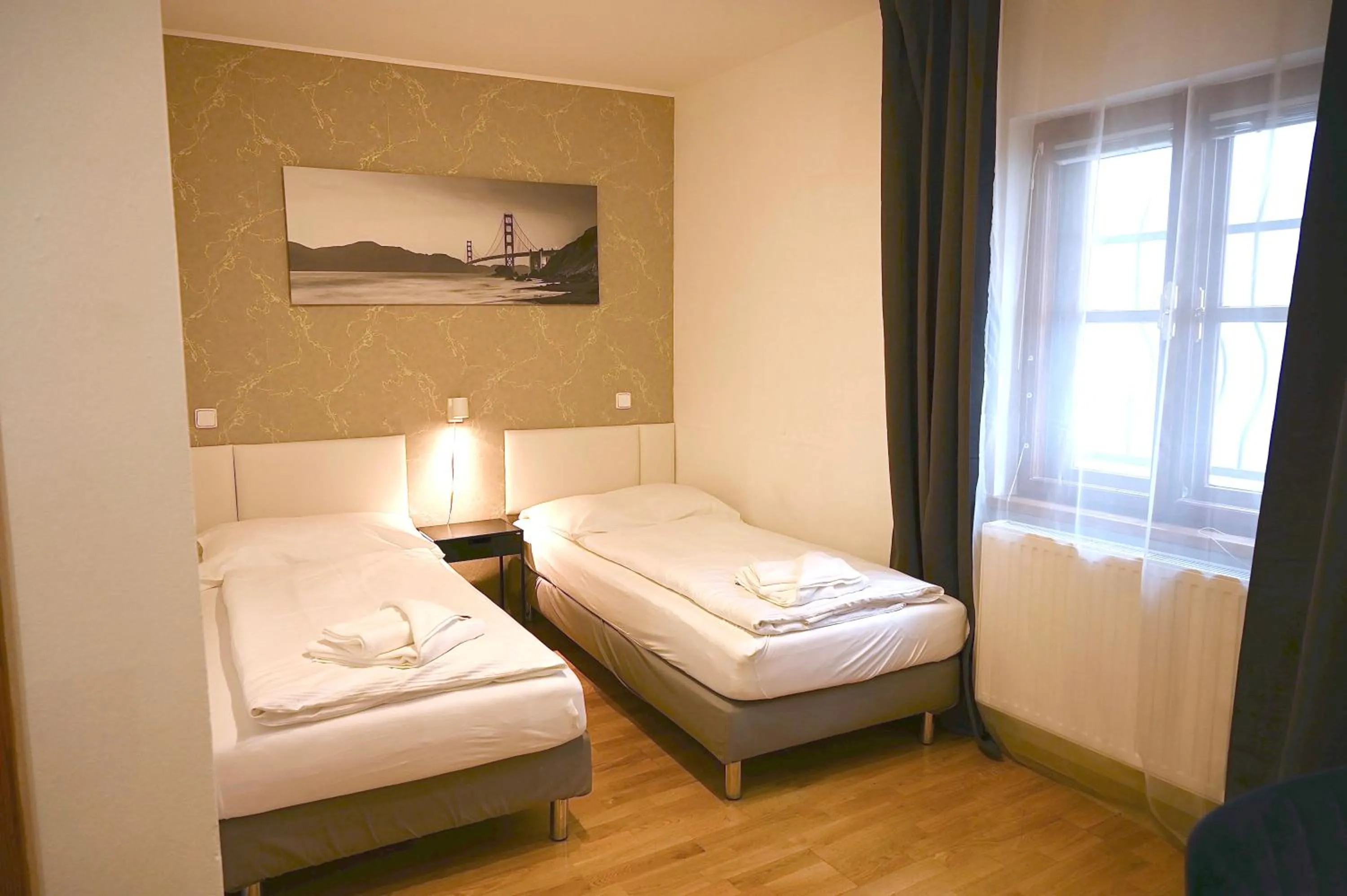 Twin Room - single occupancy - Disability Access in Villa Margarita