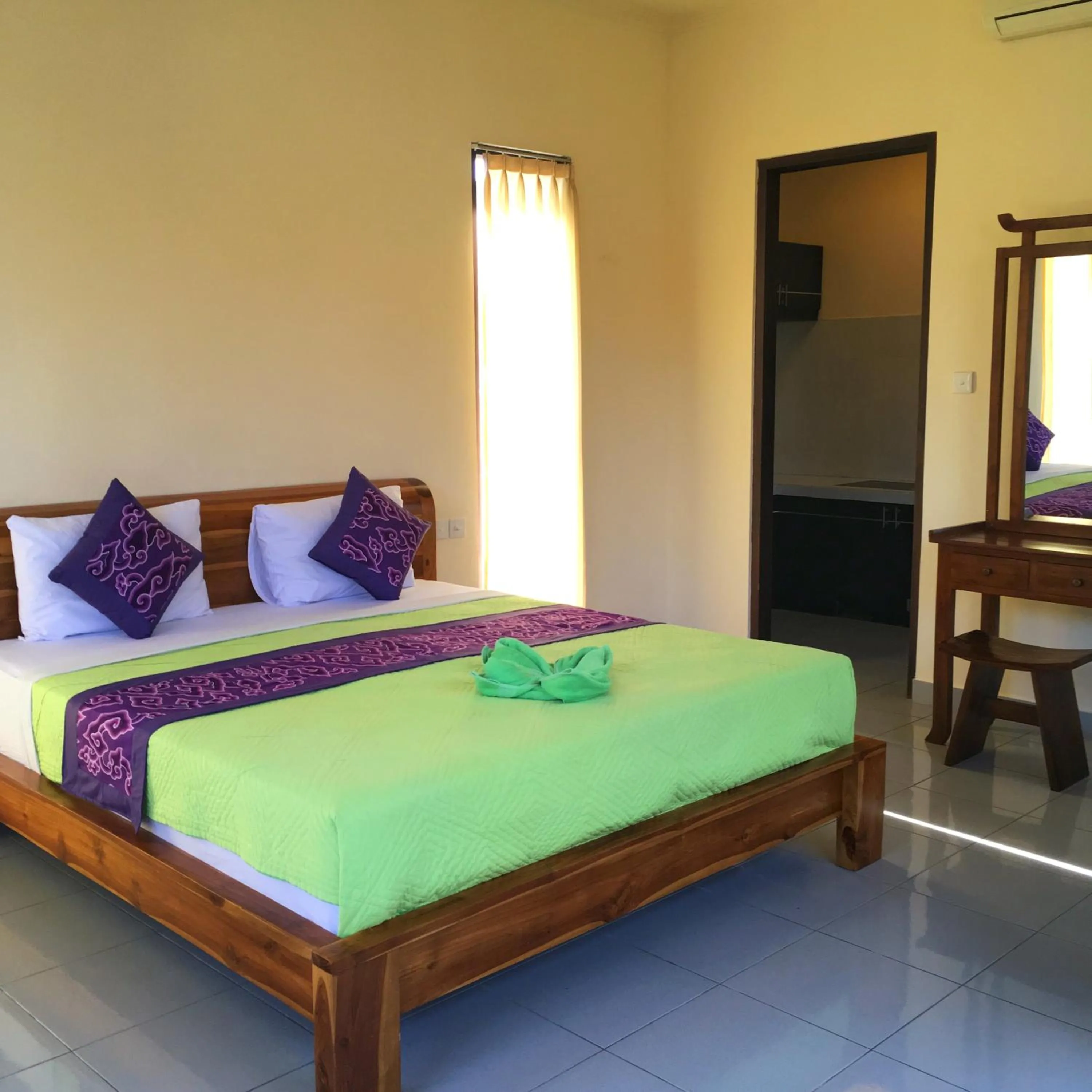 Photo of the whole room, Bed in Merthayasa Bungalows