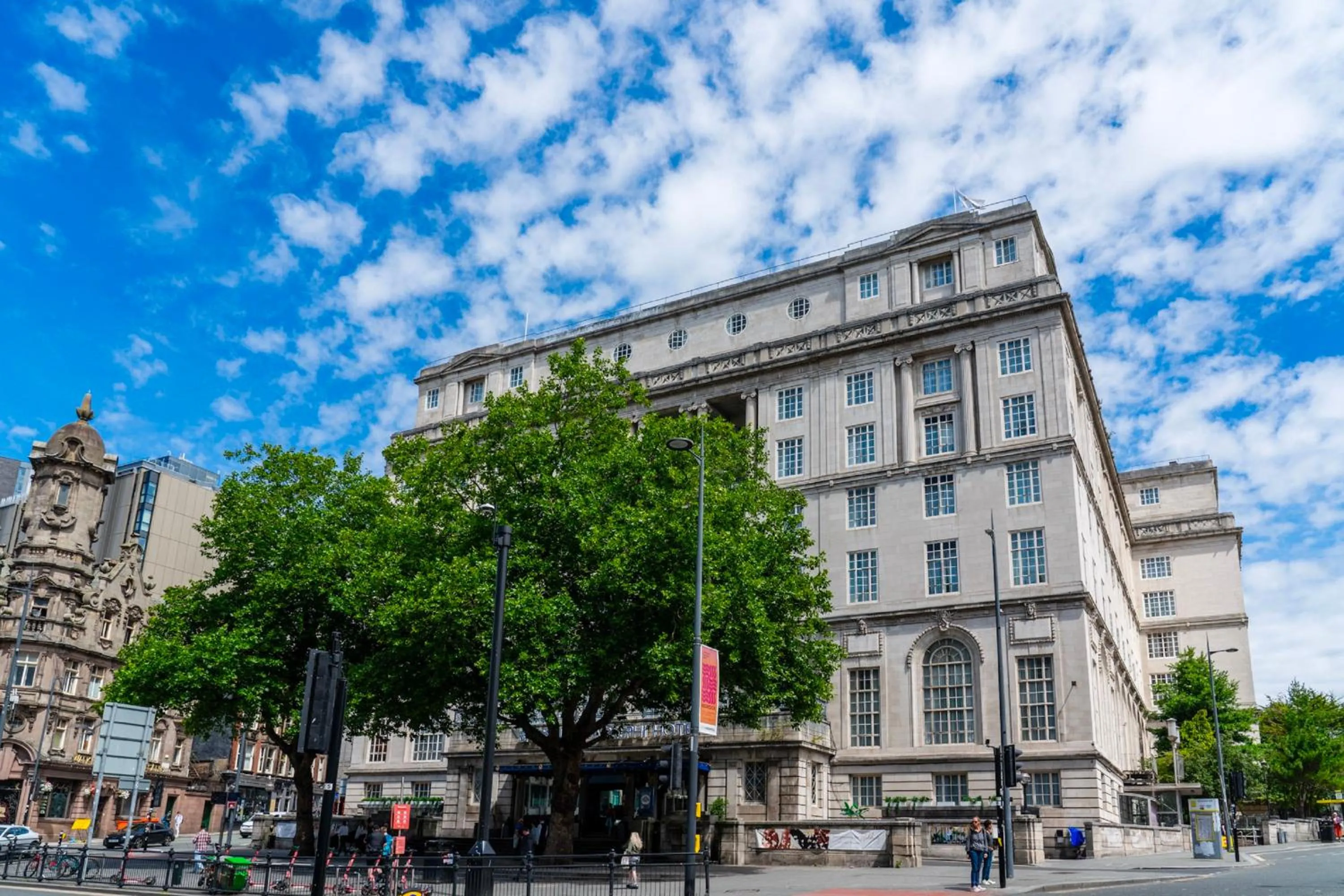 Property building in Adelphi Hotel