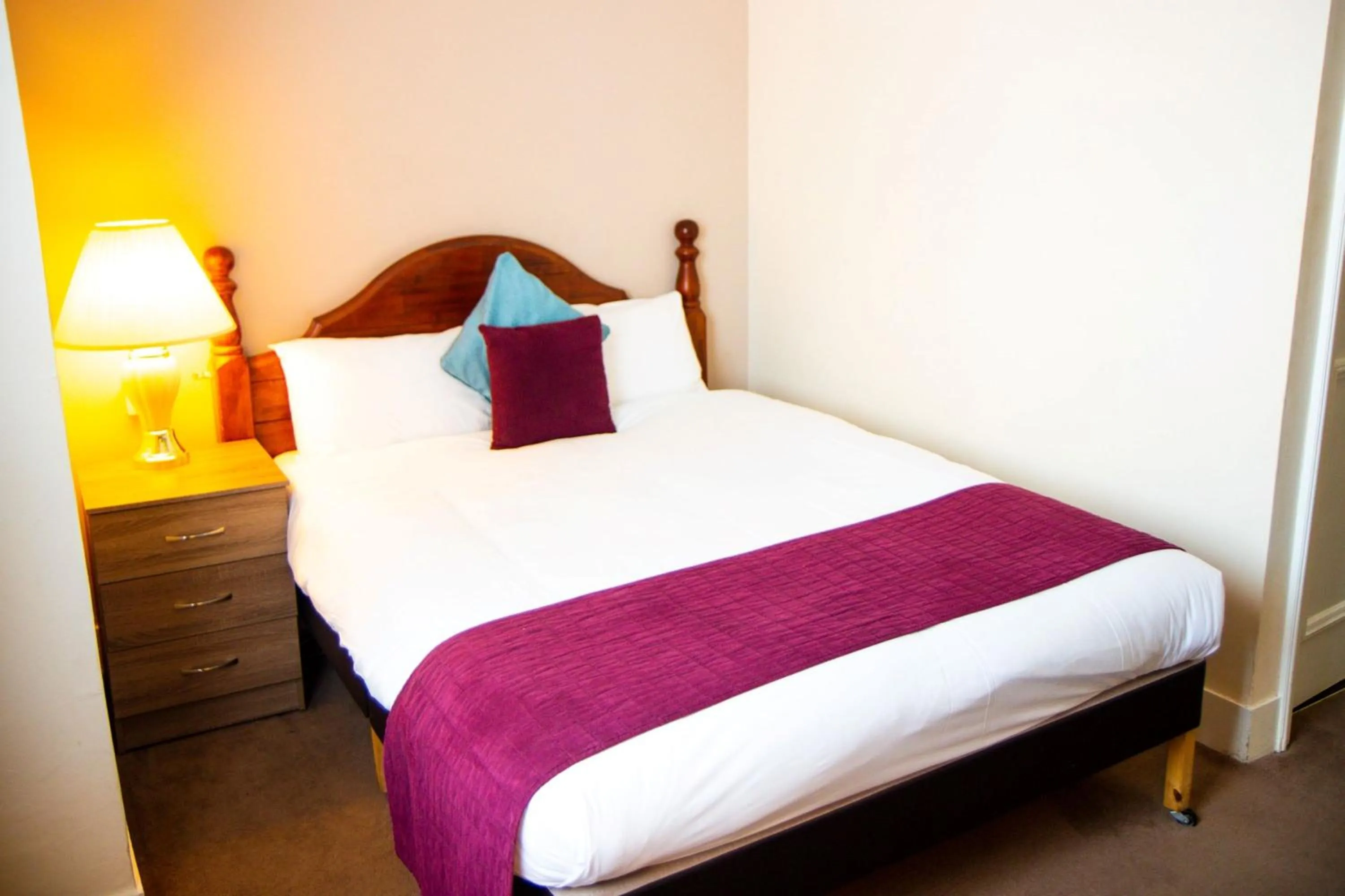 Bed in Adelphi Hotel