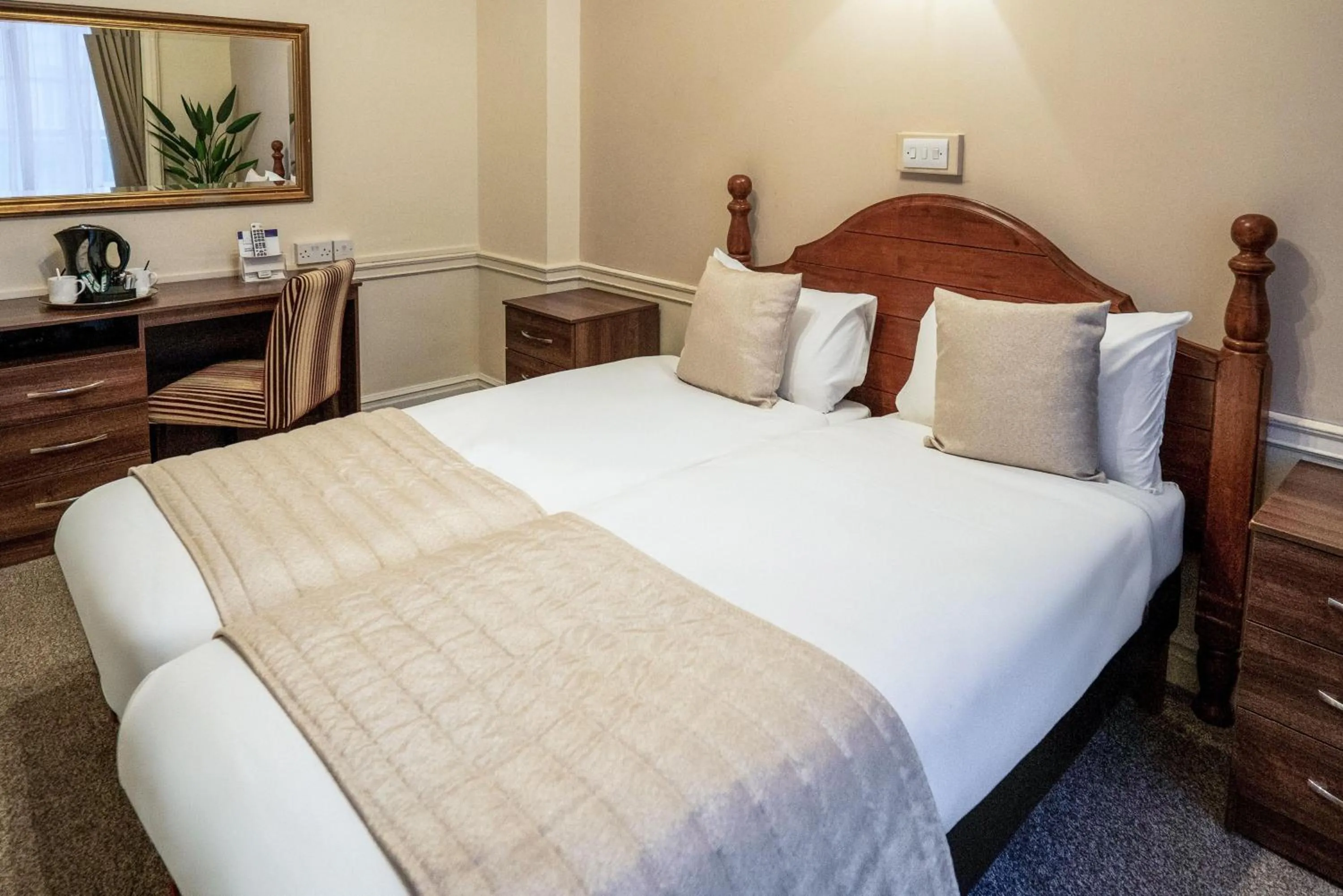 Bed in Adelphi Hotel