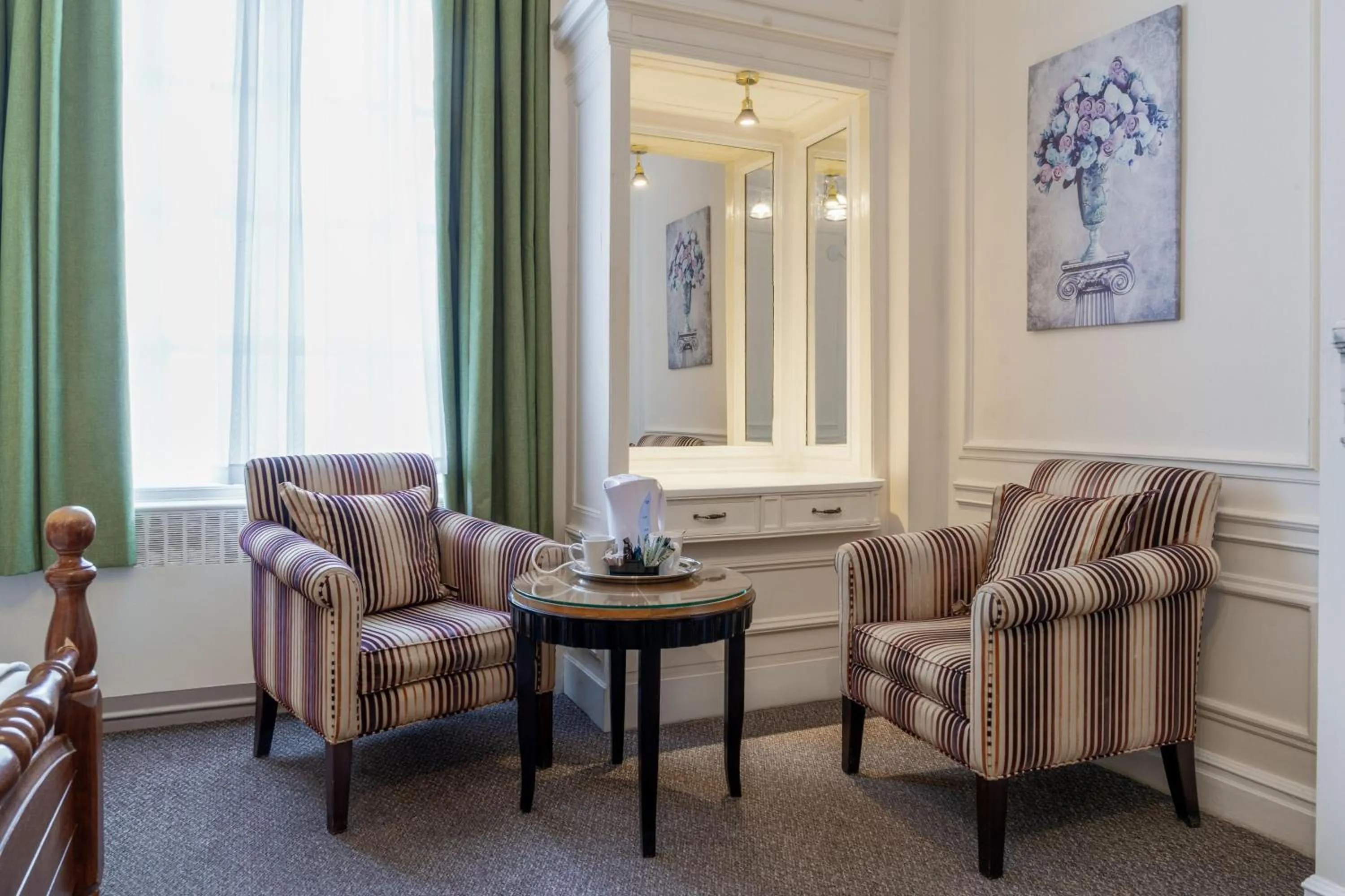 Seating area in Adelphi Hotel