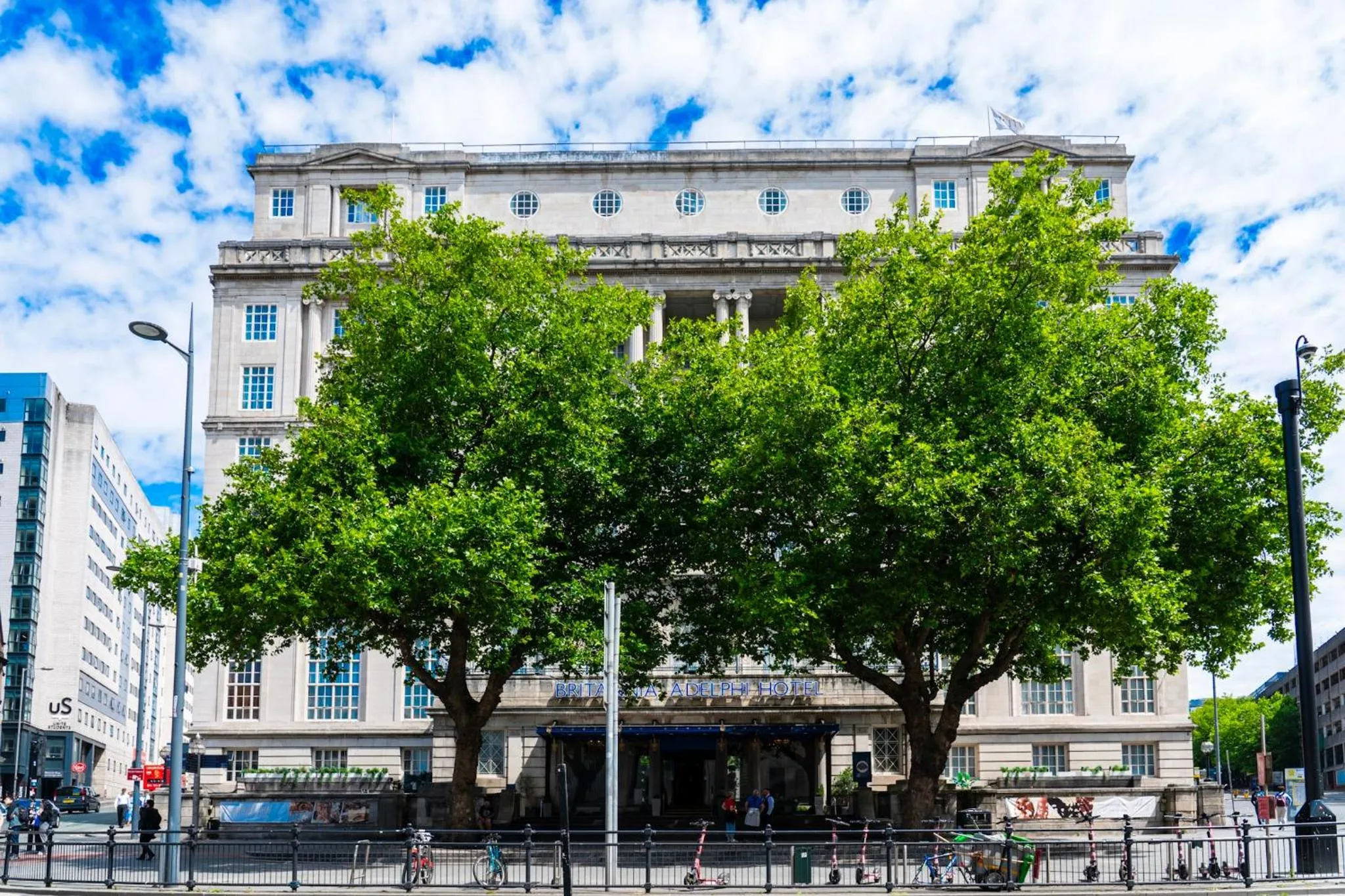 Property building in Adelphi Hotel