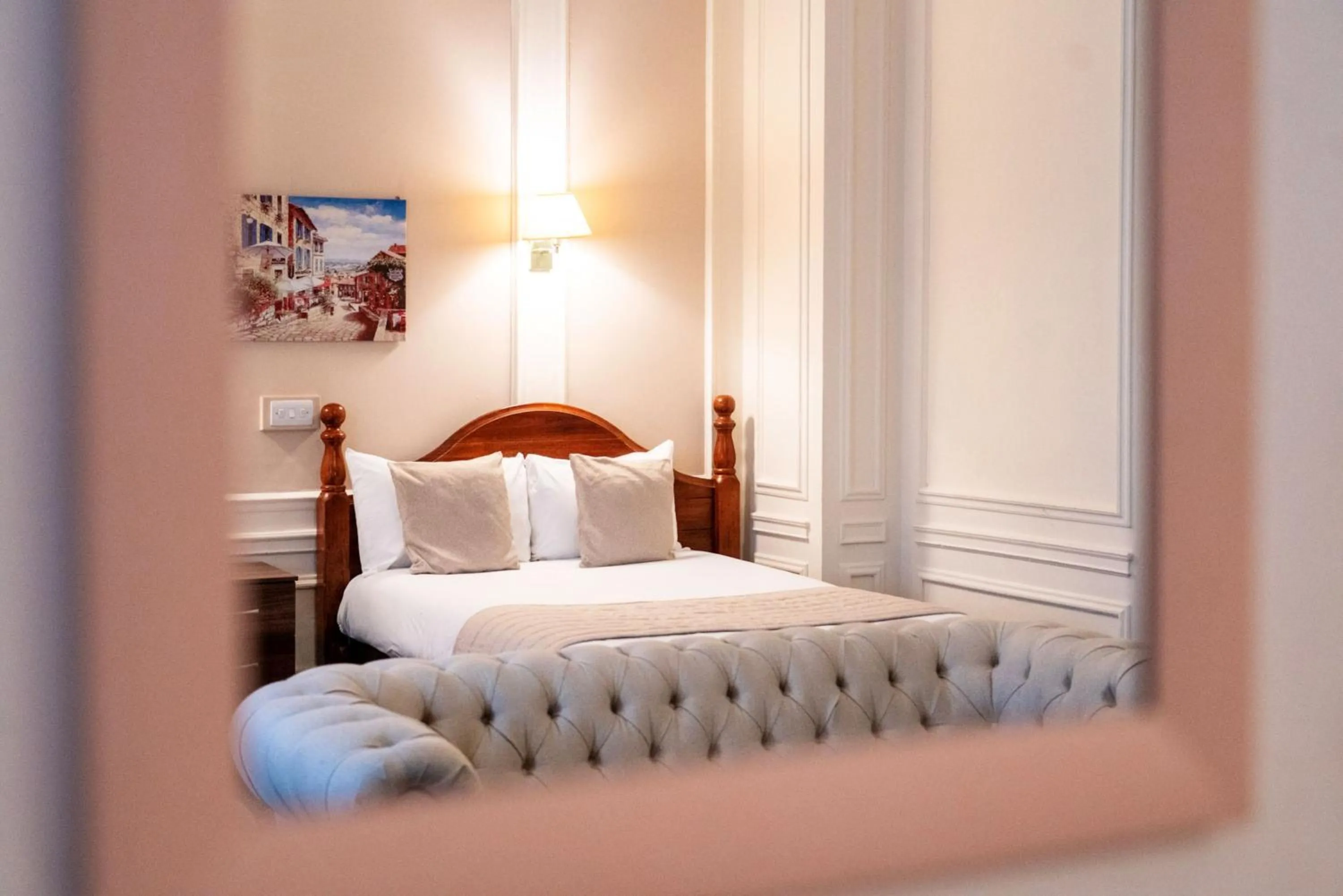 Bed in Adelphi Hotel