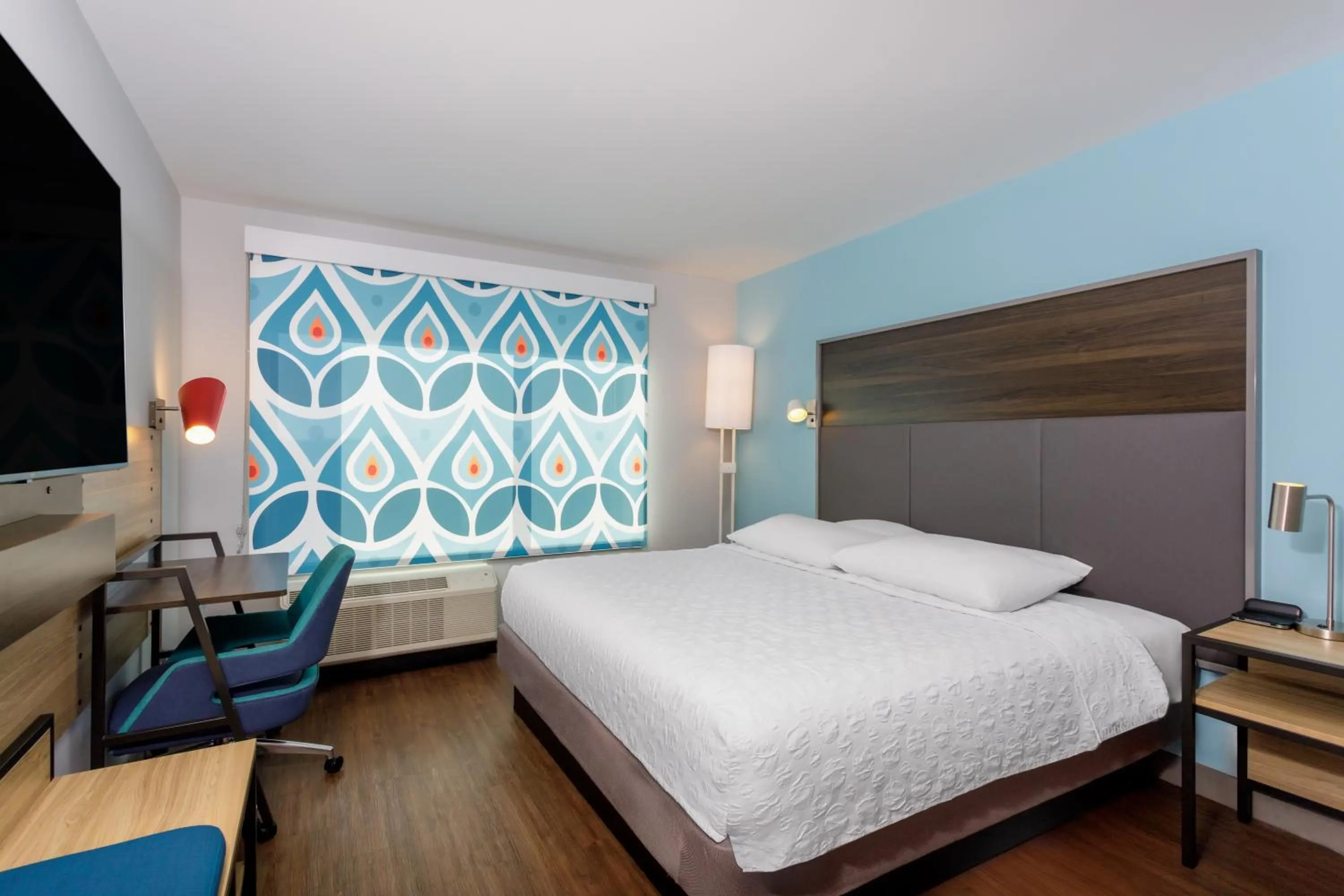 Bed in Tru By Hilton Panama City Beach