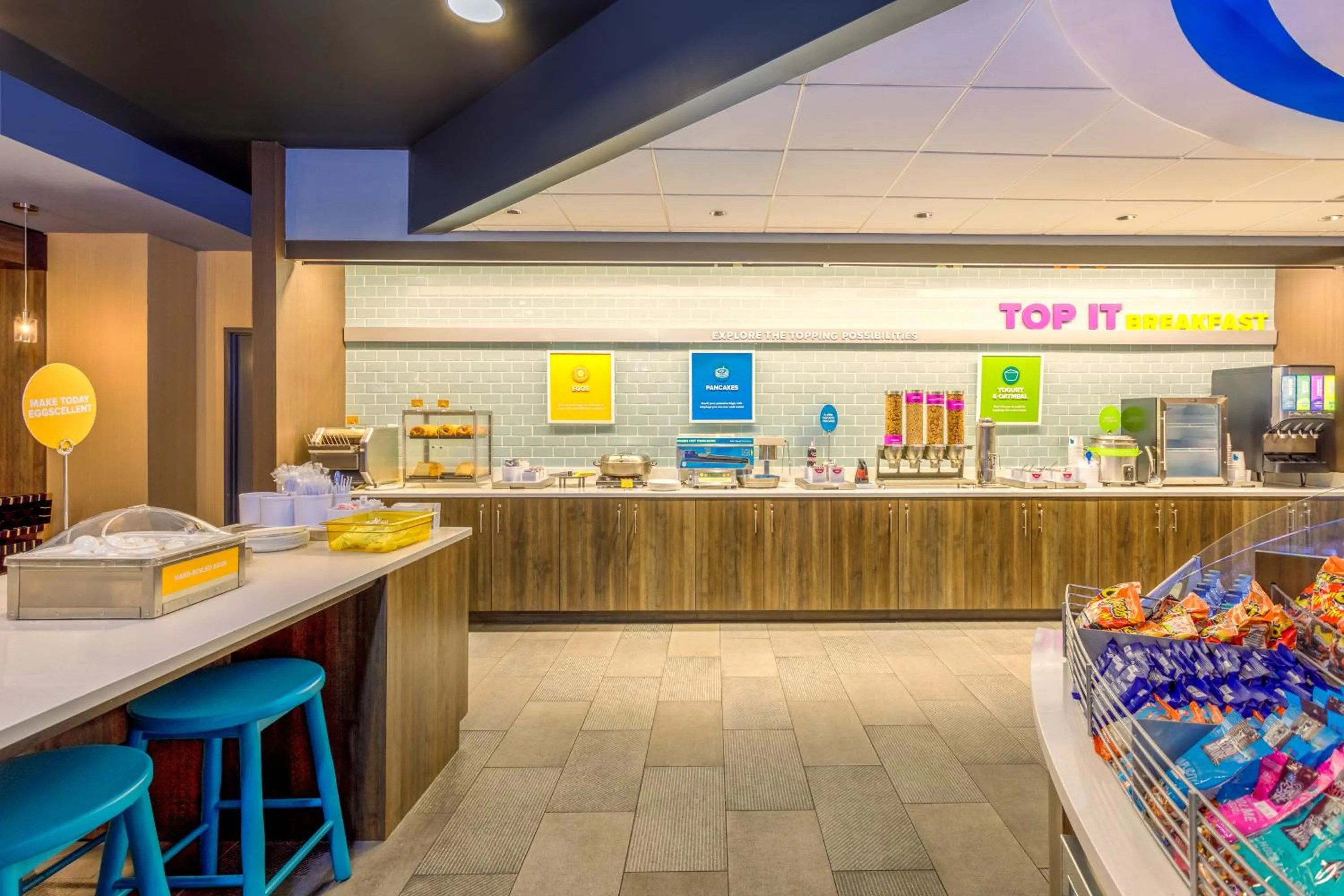 Food and drinks in Tru By Hilton Panama City Beach