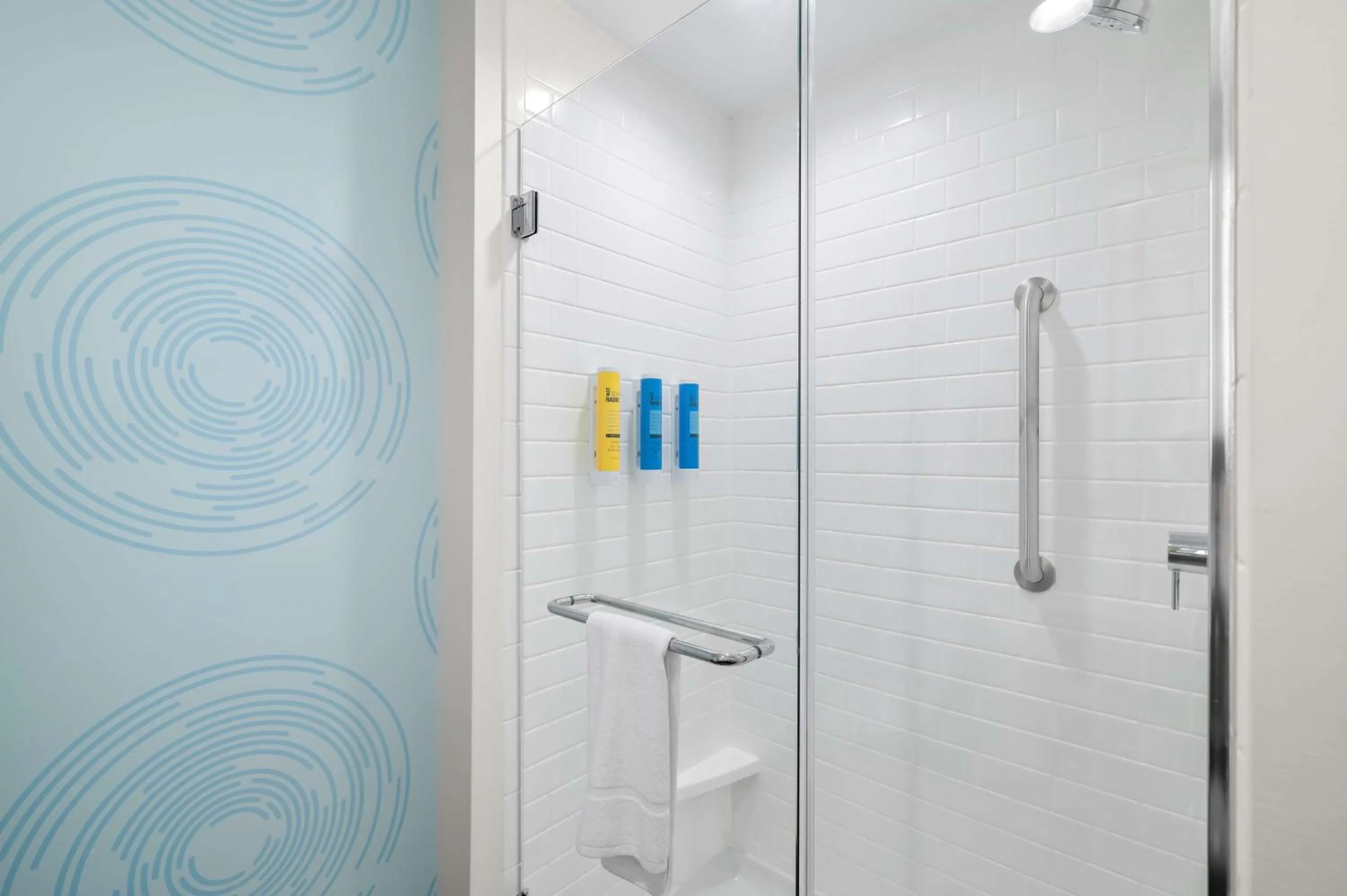 Bathroom in Tru By Hilton Lexington