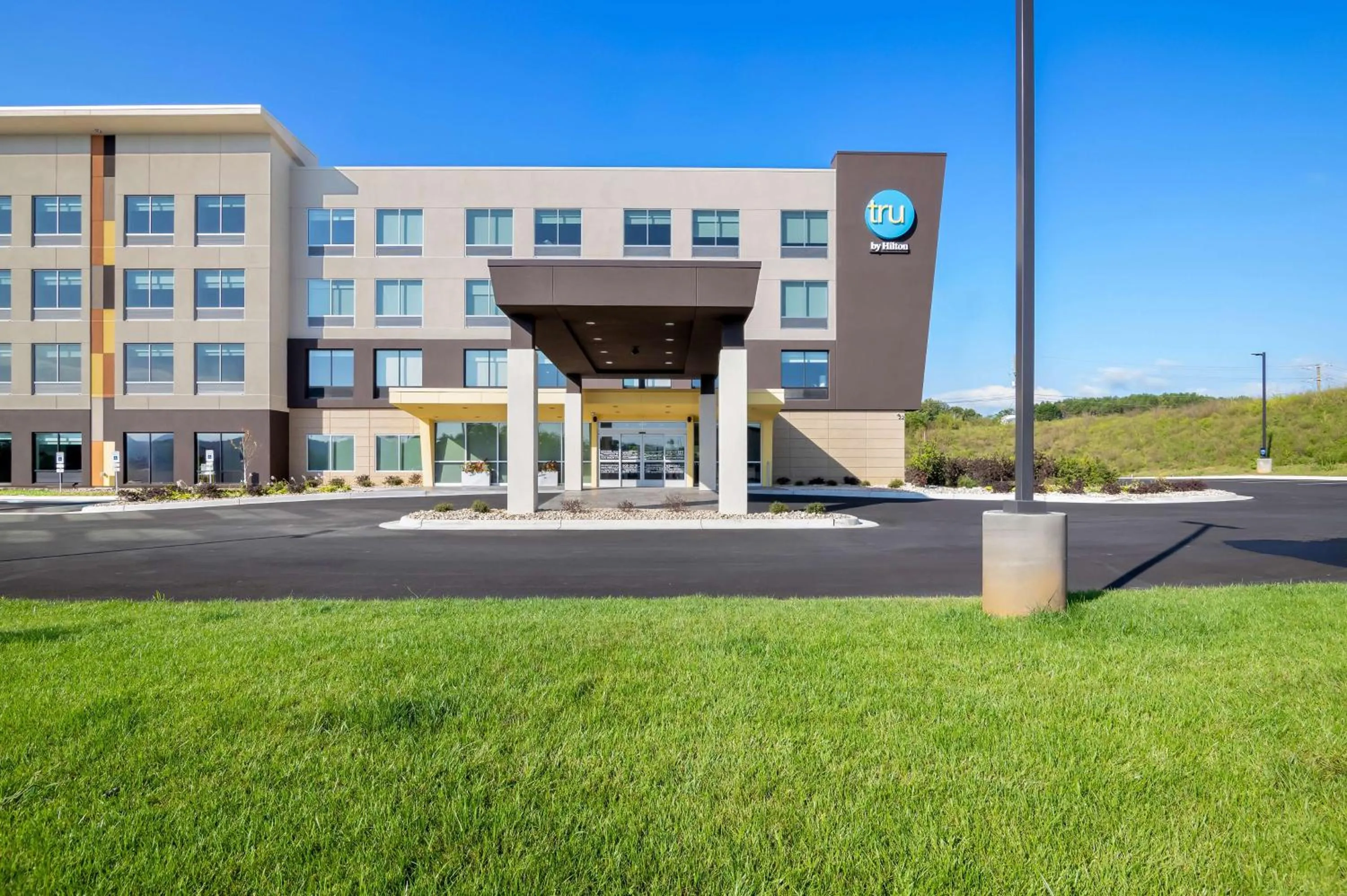 Property building in Tru By Hilton Lexington