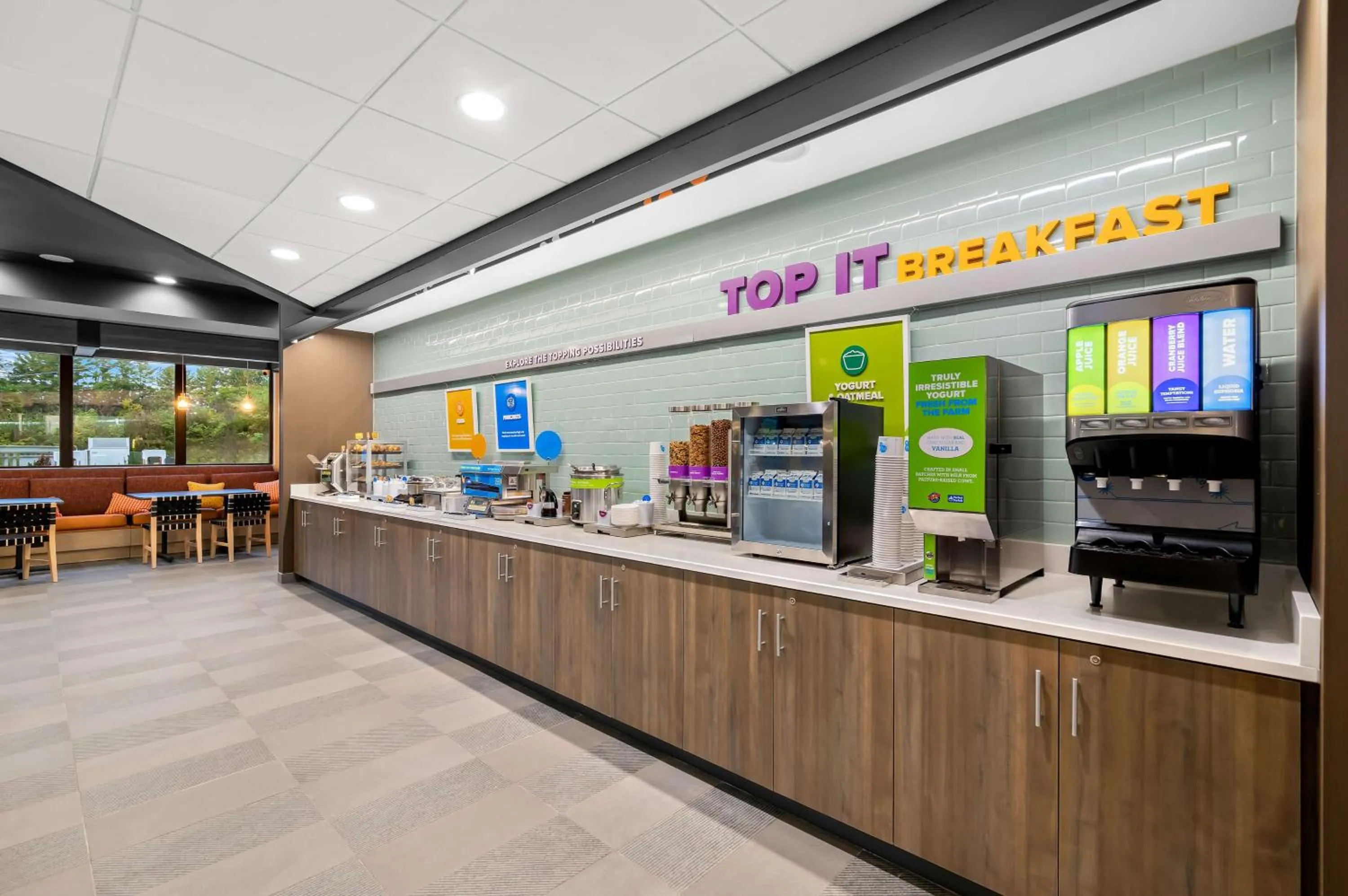 Breakfast in Tru By Hilton Lexington