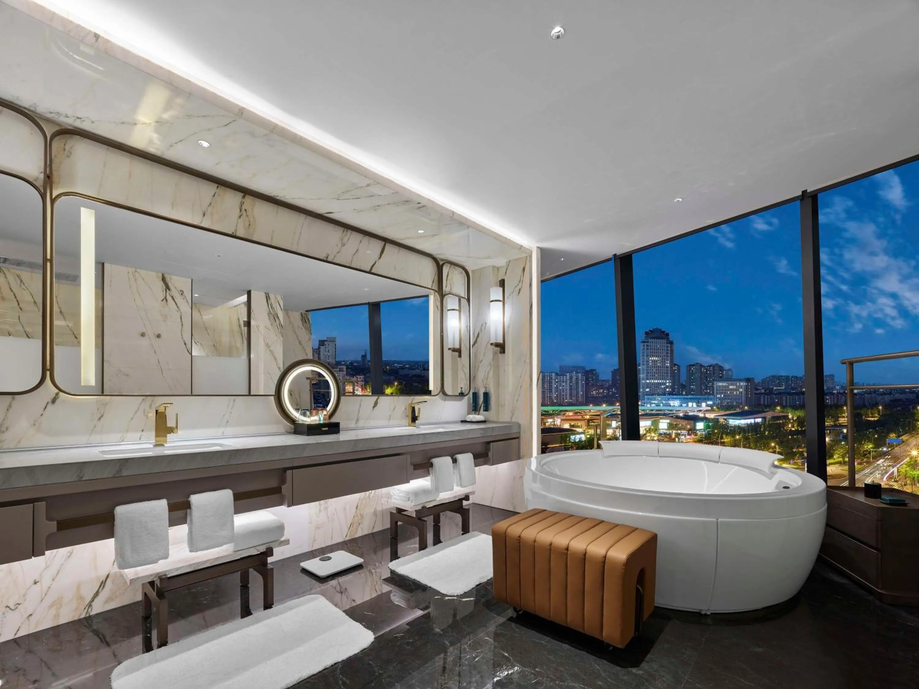 Bathroom in Hilton Changshu