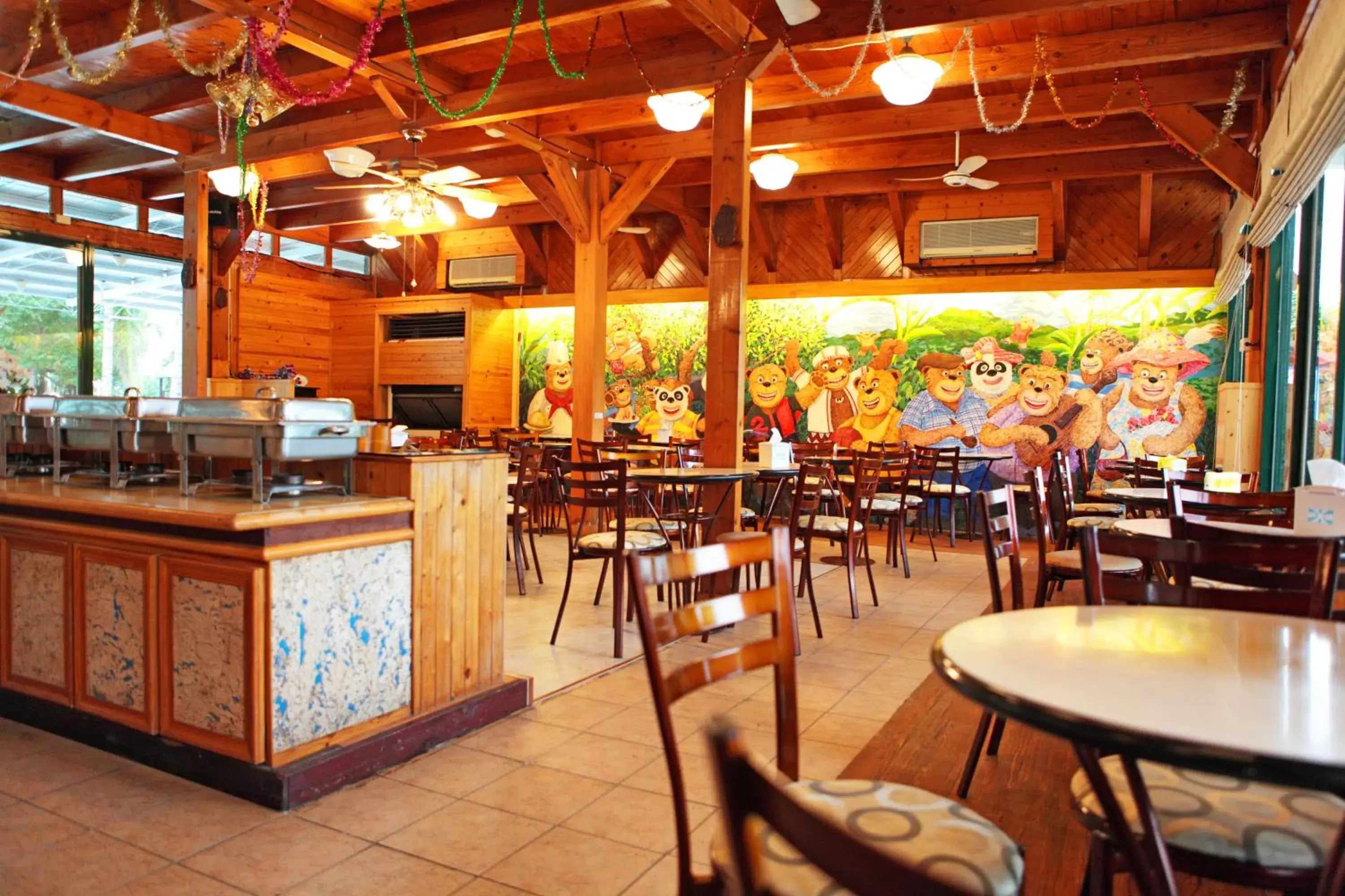 Restaurant/places to eat in Master Bear Resort Restaurant/places to eat in Master Bear Resort