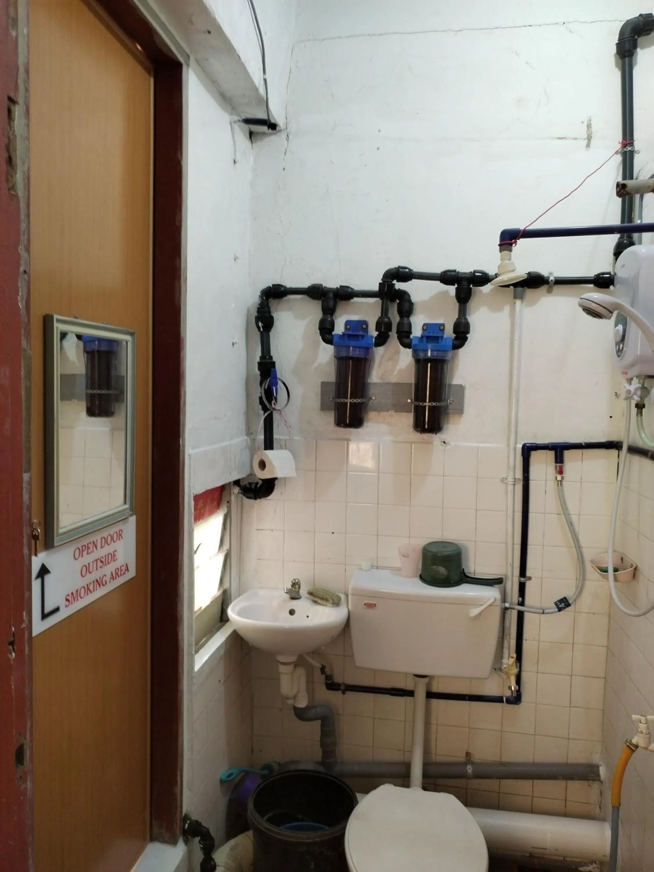 Shower in WISMA ORCHID HOMESTAY Tuaran