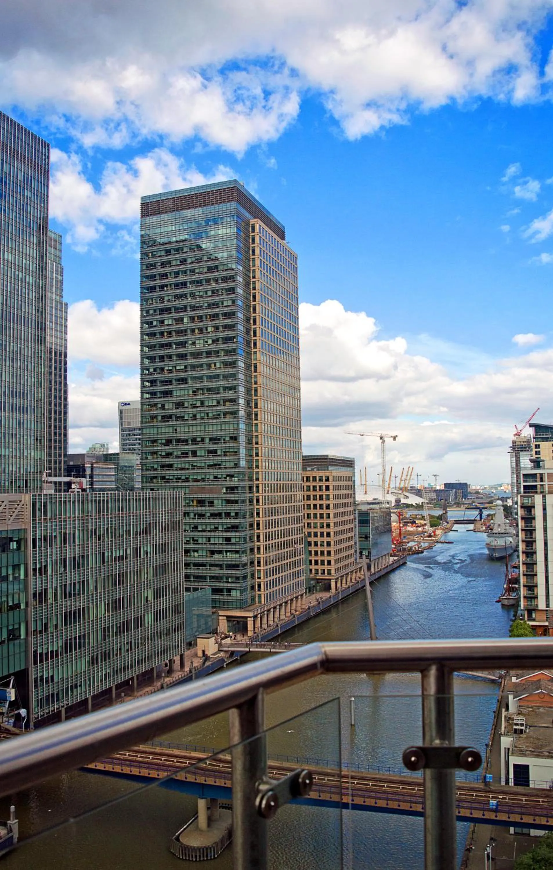 Neighbourhood in Britannia International Hotel Canary Wharf