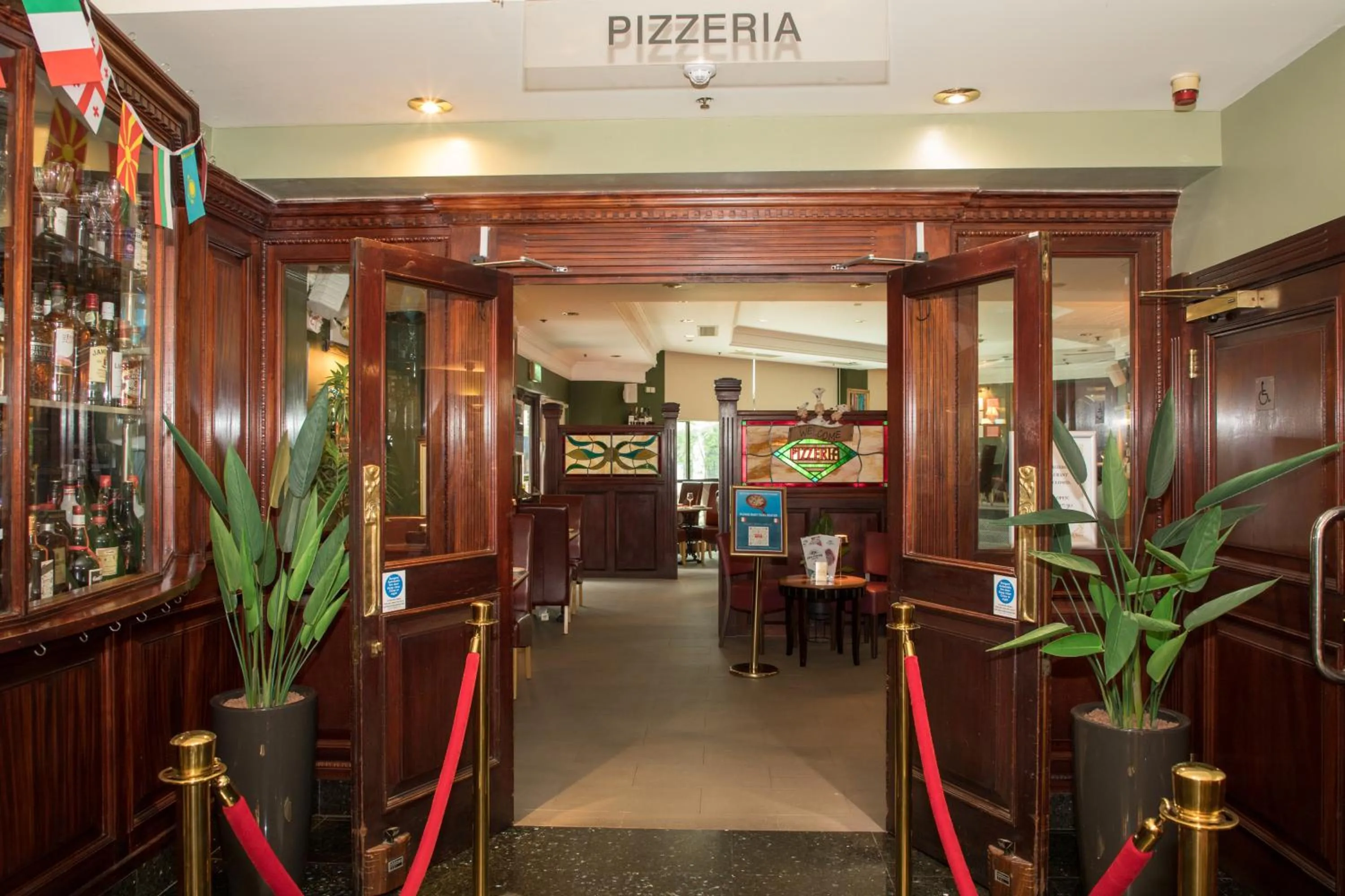 Restaurant/places to eat in Britannia International Hotel Canary Wharf