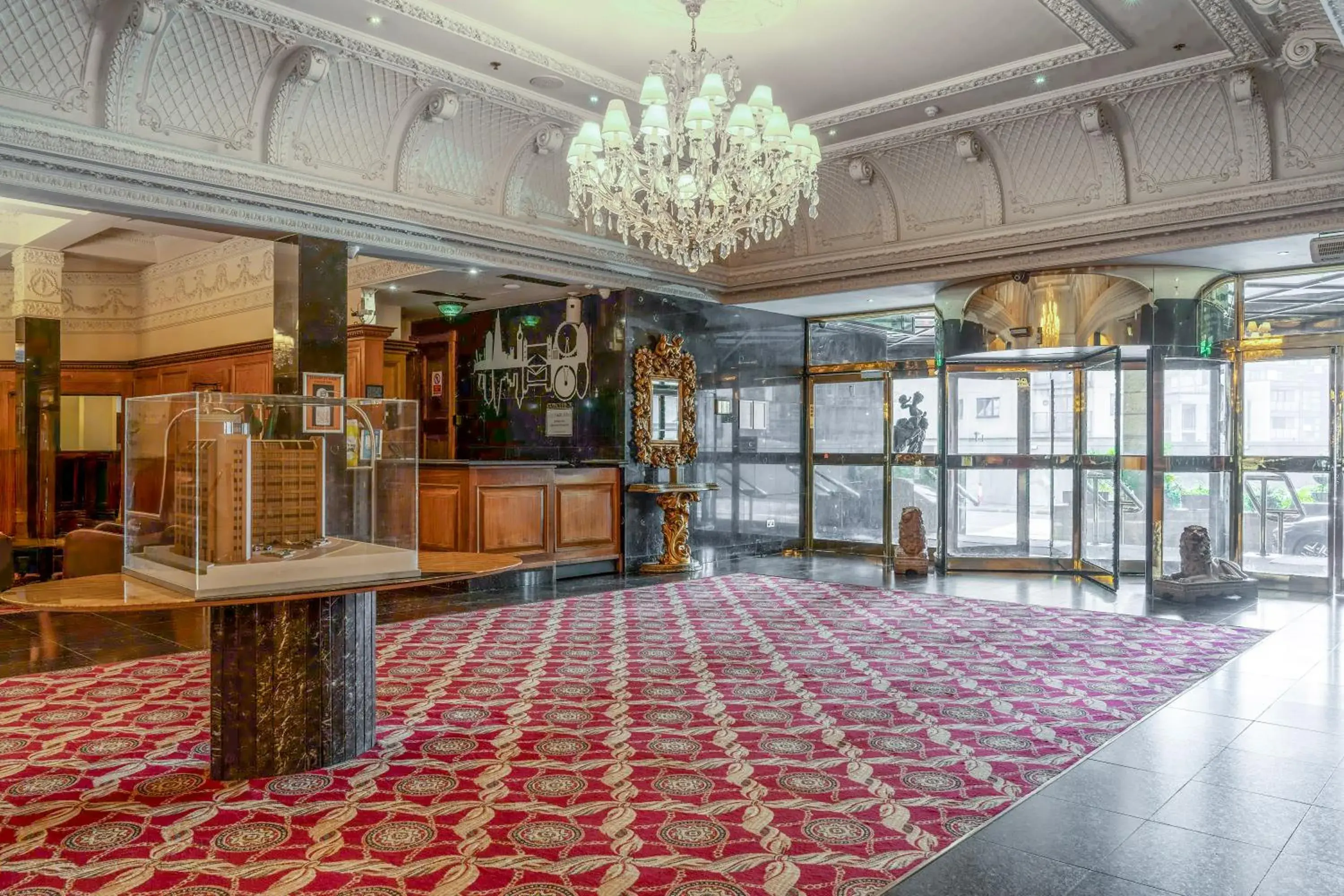 Lobby or reception in Britannia International Hotel Canary Wharf Lobby or reception in Britannia International Hotel Canary Wharf