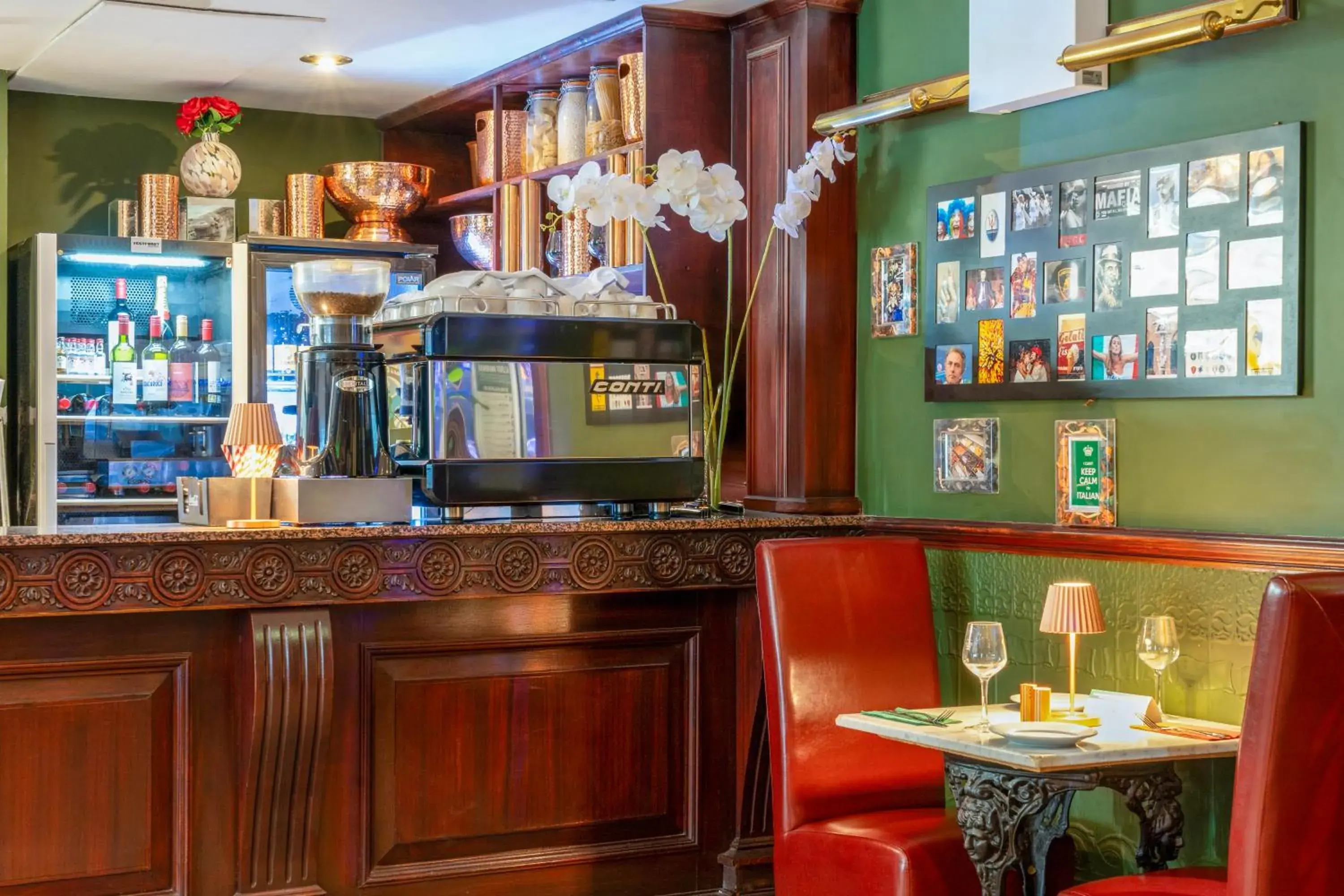 Restaurant/places to eat in Britannia International Hotel Canary Wharf Restaurant/places to eat in Britannia International Hotel Canary Wharf
