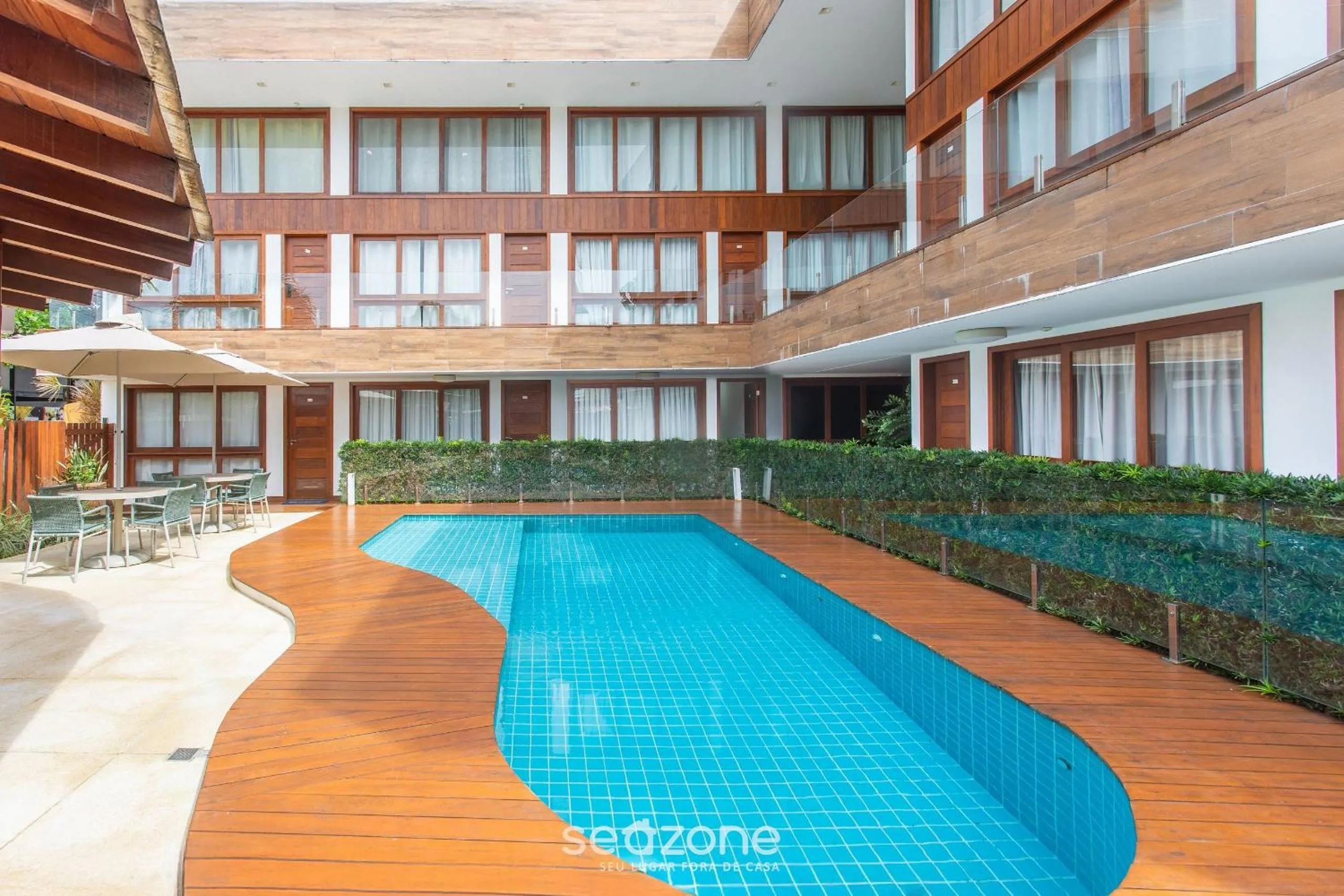CPR - Apartamentos a 200m da praia com Piscina