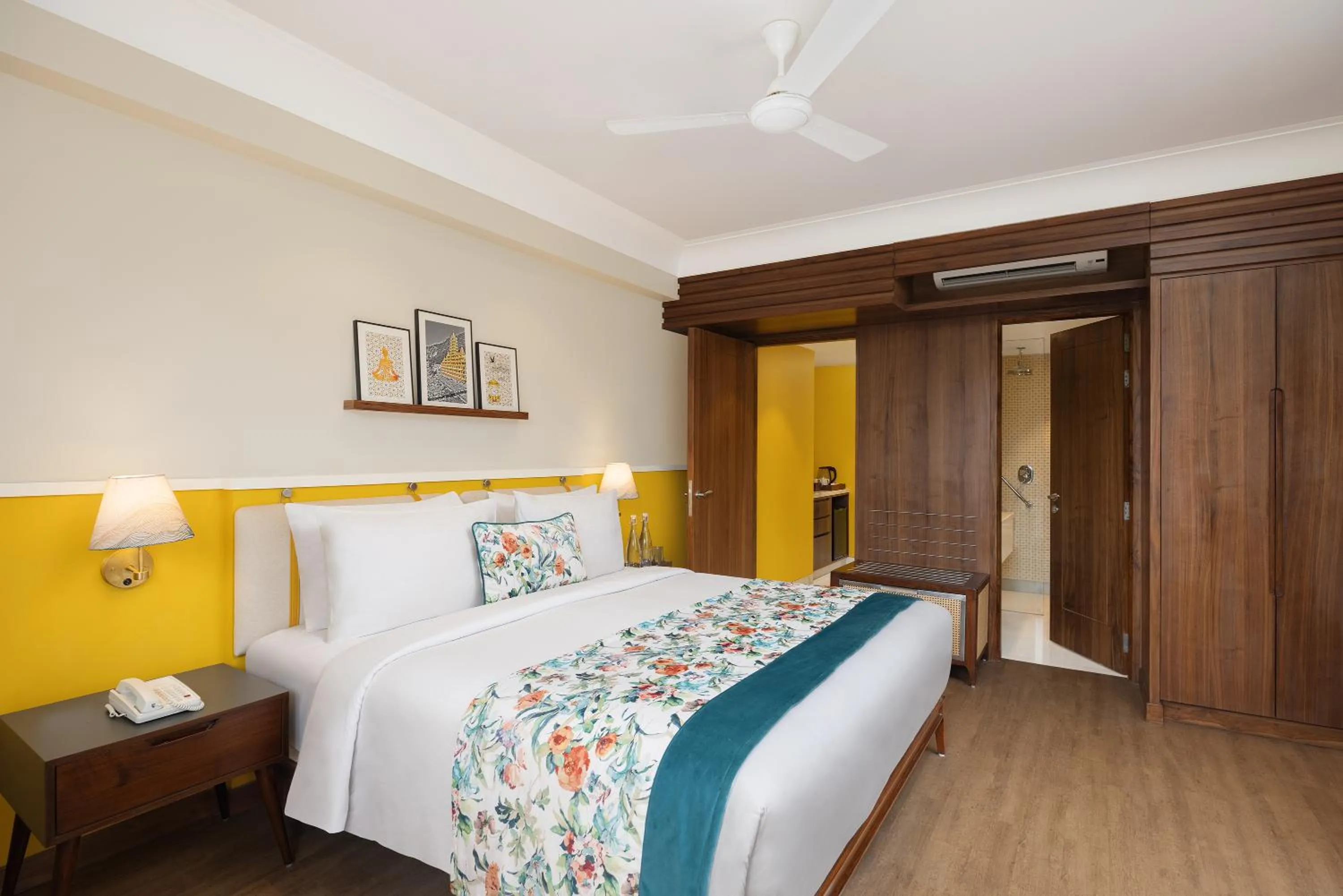 Bedroom, Bed in Aloha On The Ganges by Leisure Hotels