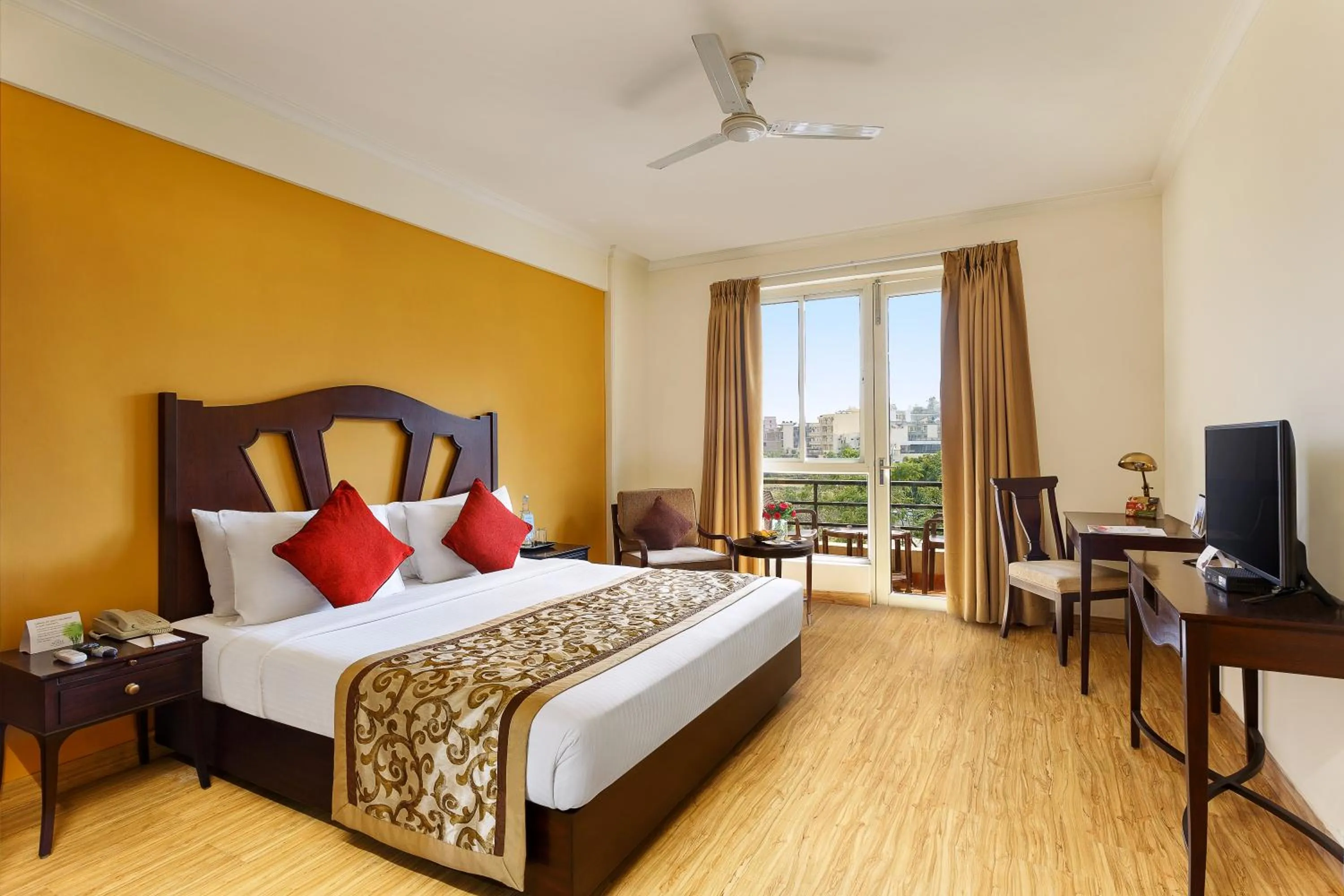 Photo of the whole room, Bed in Aloha On The Ganges by Leisure Hotels