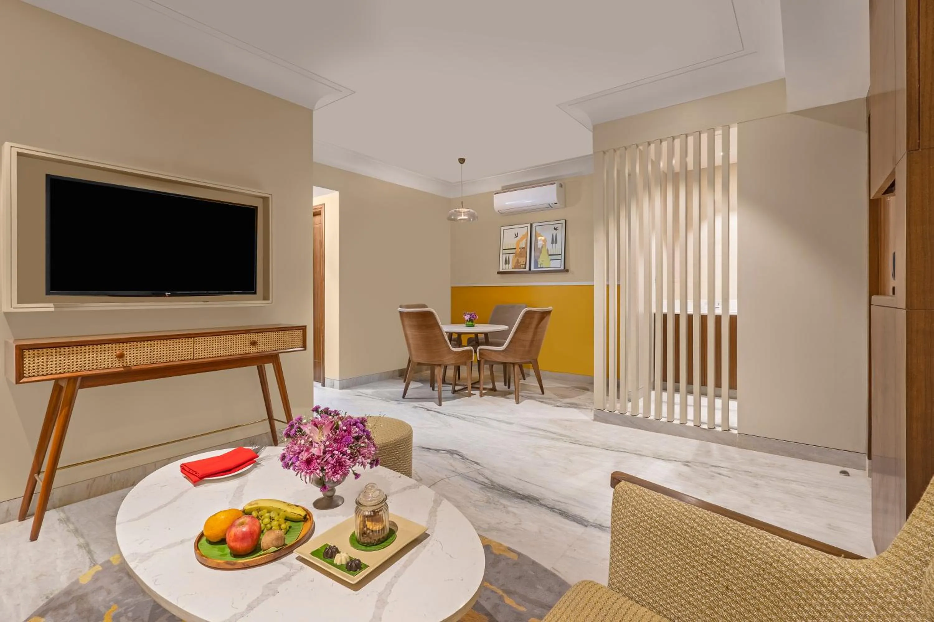 Living room in Aloha On The Ganges by Leisure Hotels