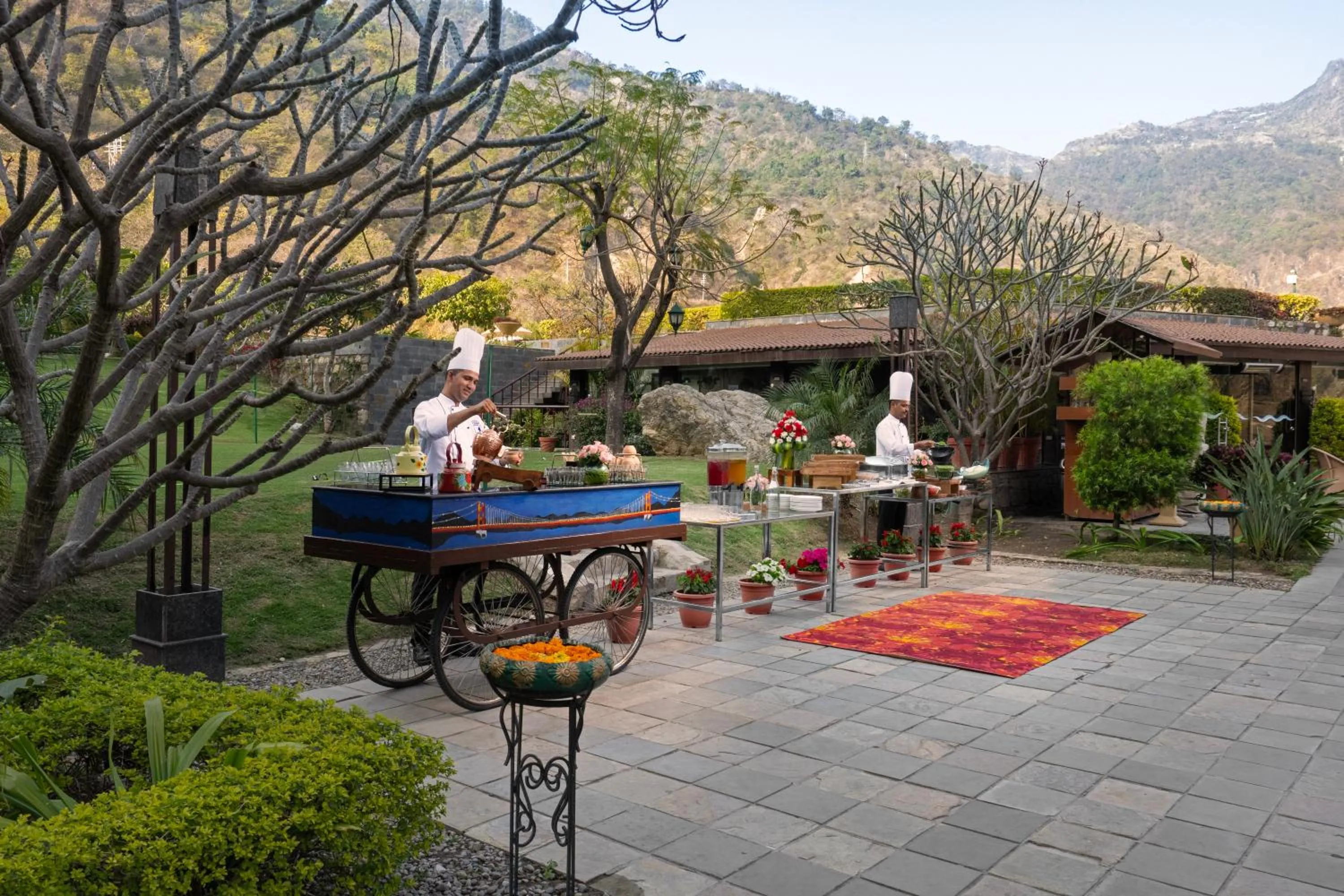 Restaurant/places to eat in Aloha On The Ganges by Leisure Hotels