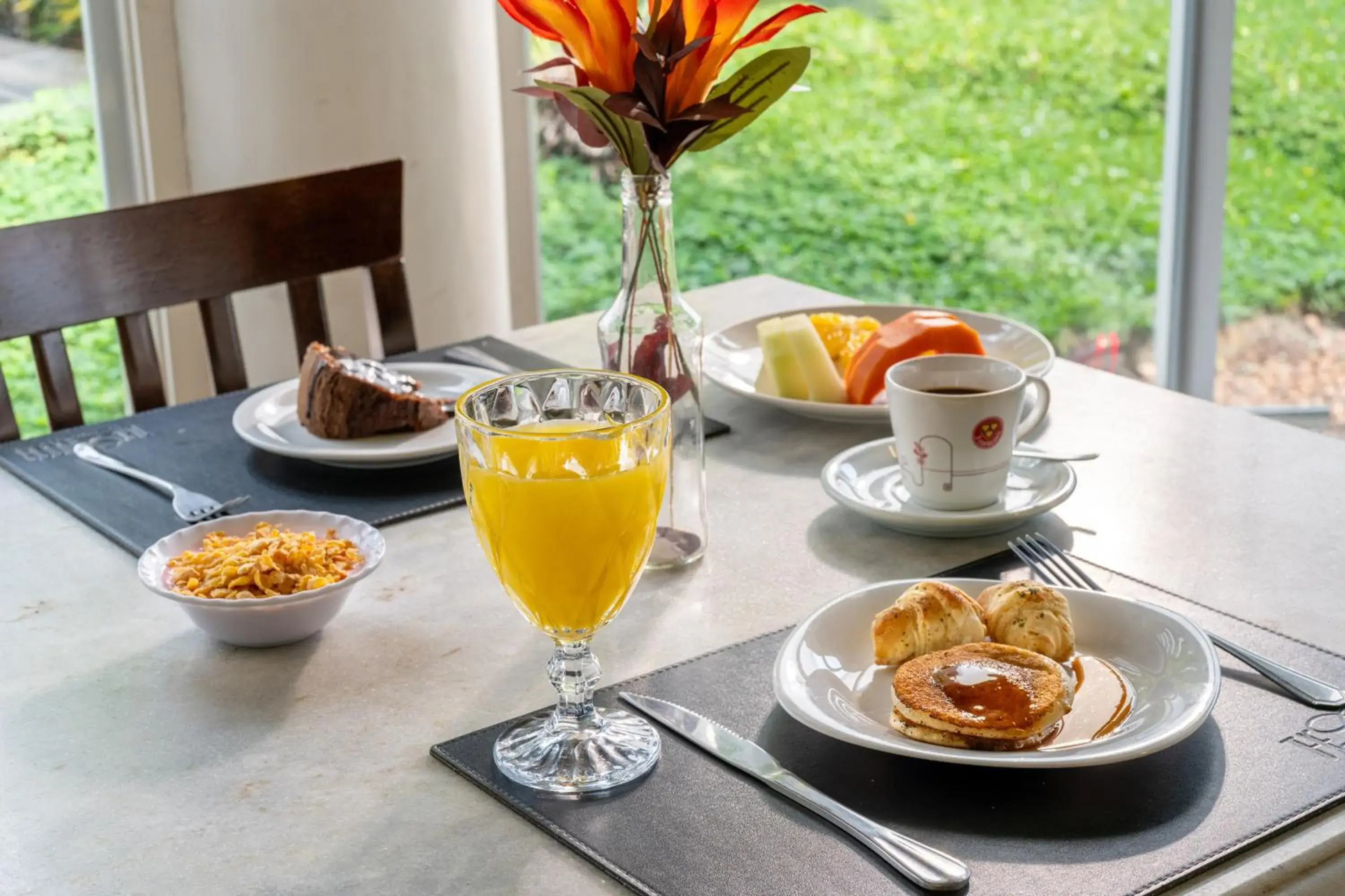 Breakfast in Intercity Interative São Paulo Jardins Breakfast in Intercity Interative São Paulo Jardins