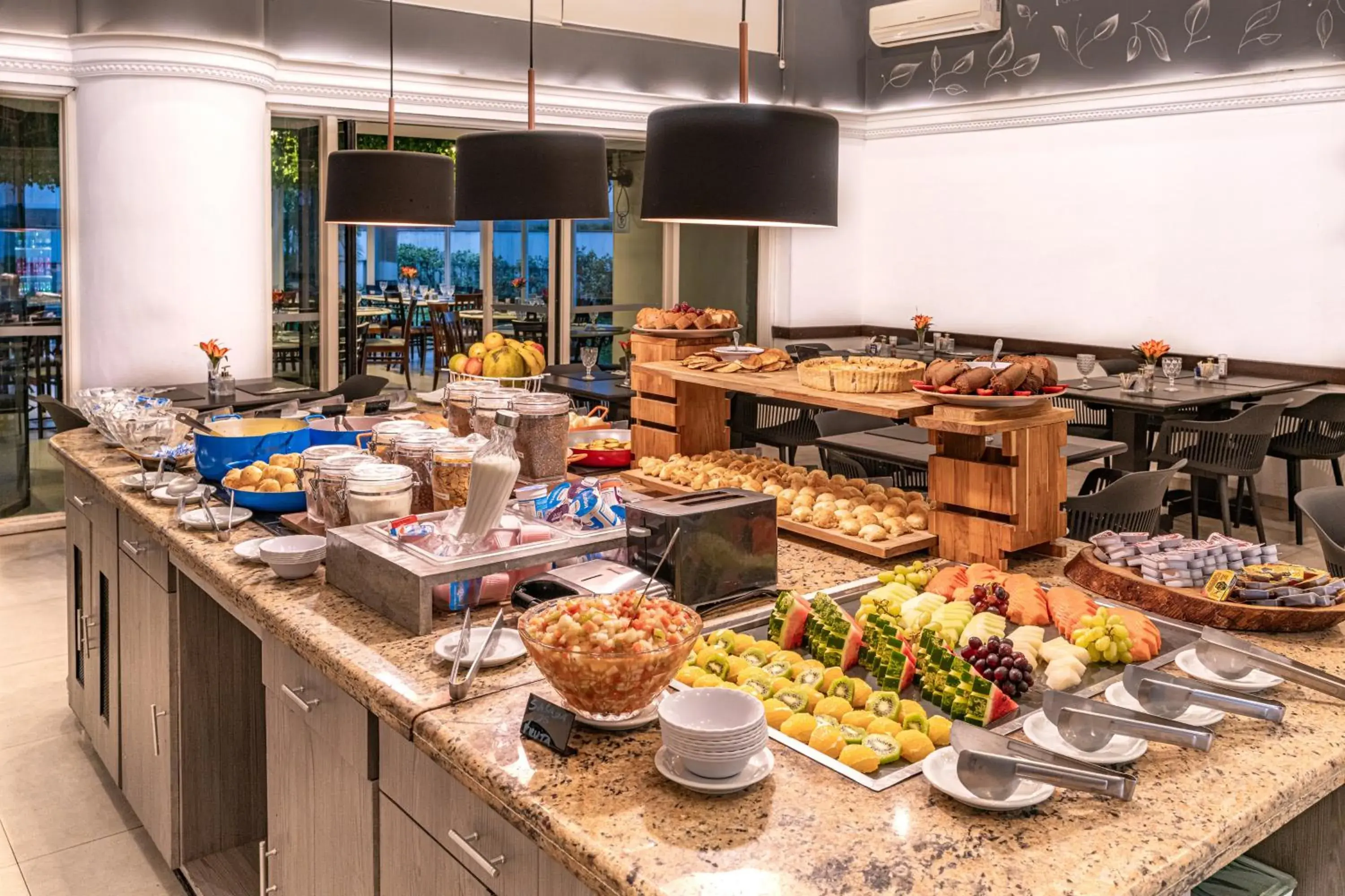 Restaurant/places to eat in Intercity Interative São Paulo Jardins Restaurant/places to eat in Intercity Interative São Paulo Jardins