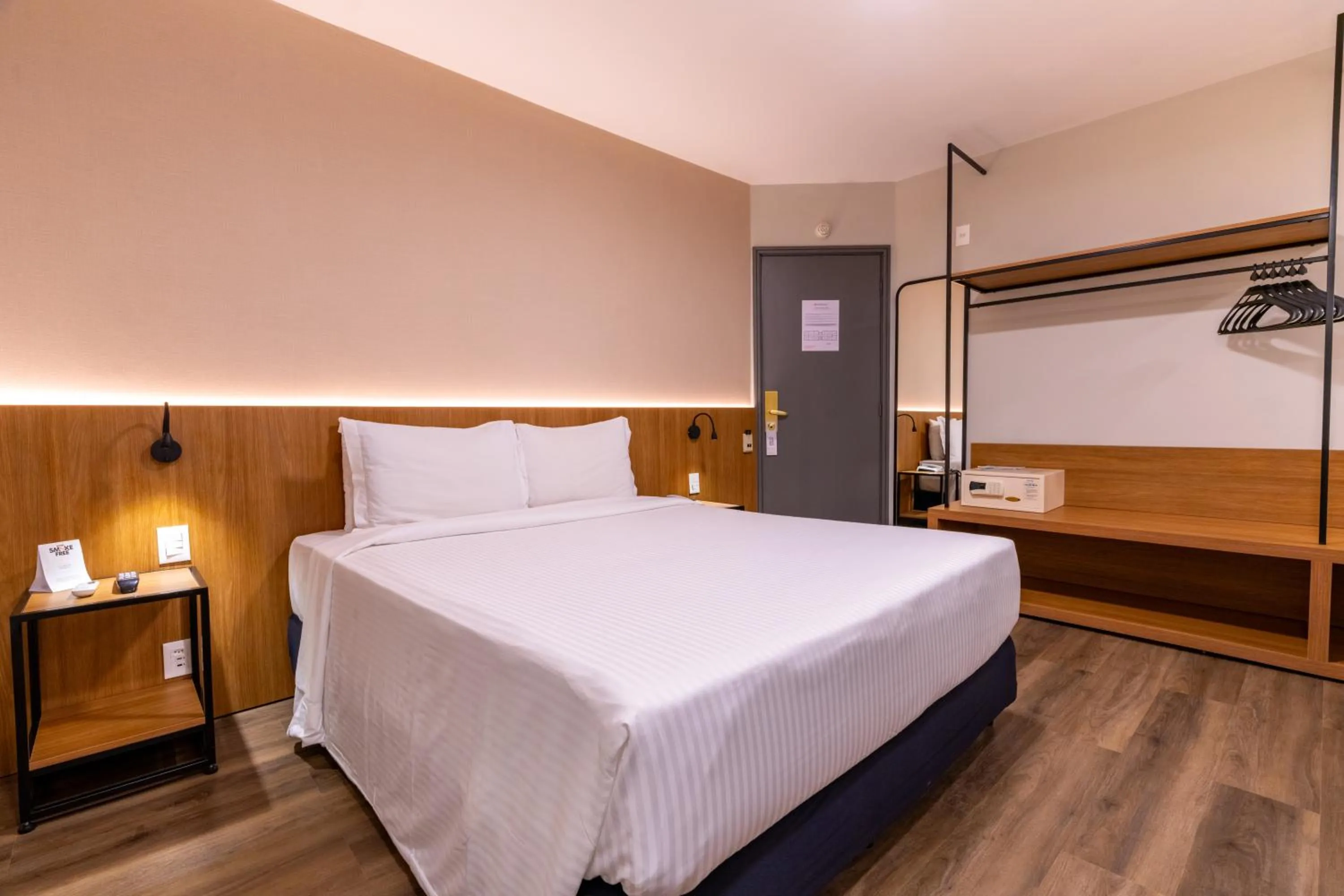 Bed in Intercity Interative São Paulo Jardins