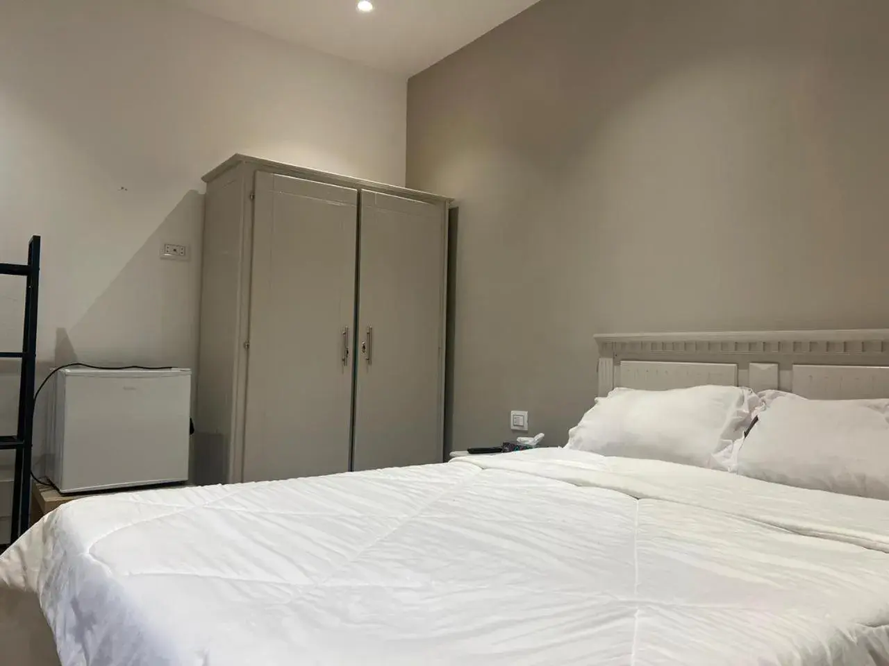 Bed in Hotel Transatlantique Tunis Bed in Hotel Transatlantique Tunis