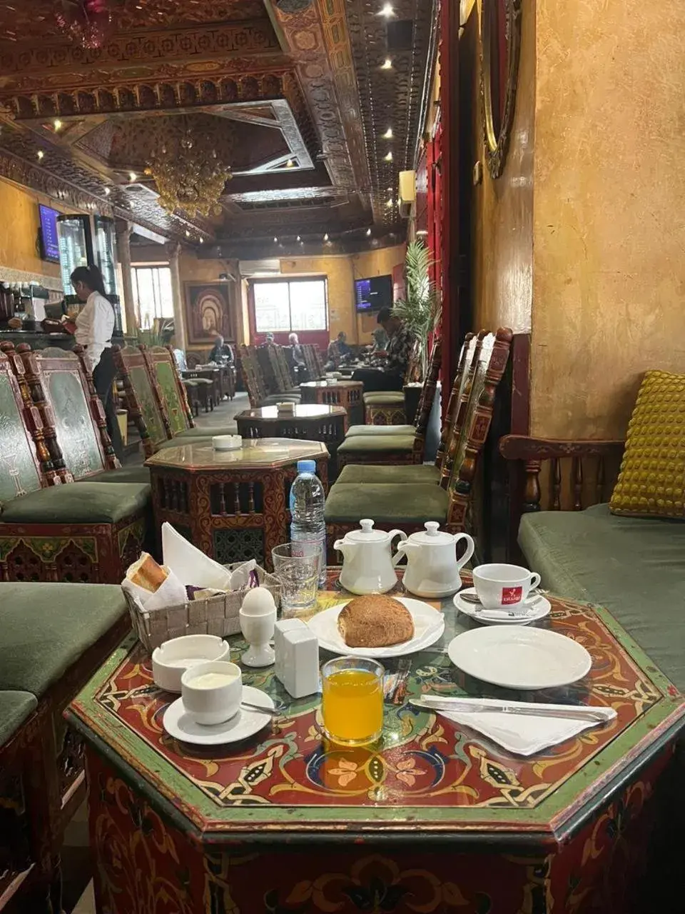 Restaurant/places to eat in Hotel Transatlantique Tunis Restaurant/places to eat in Hotel Transatlantique Tunis