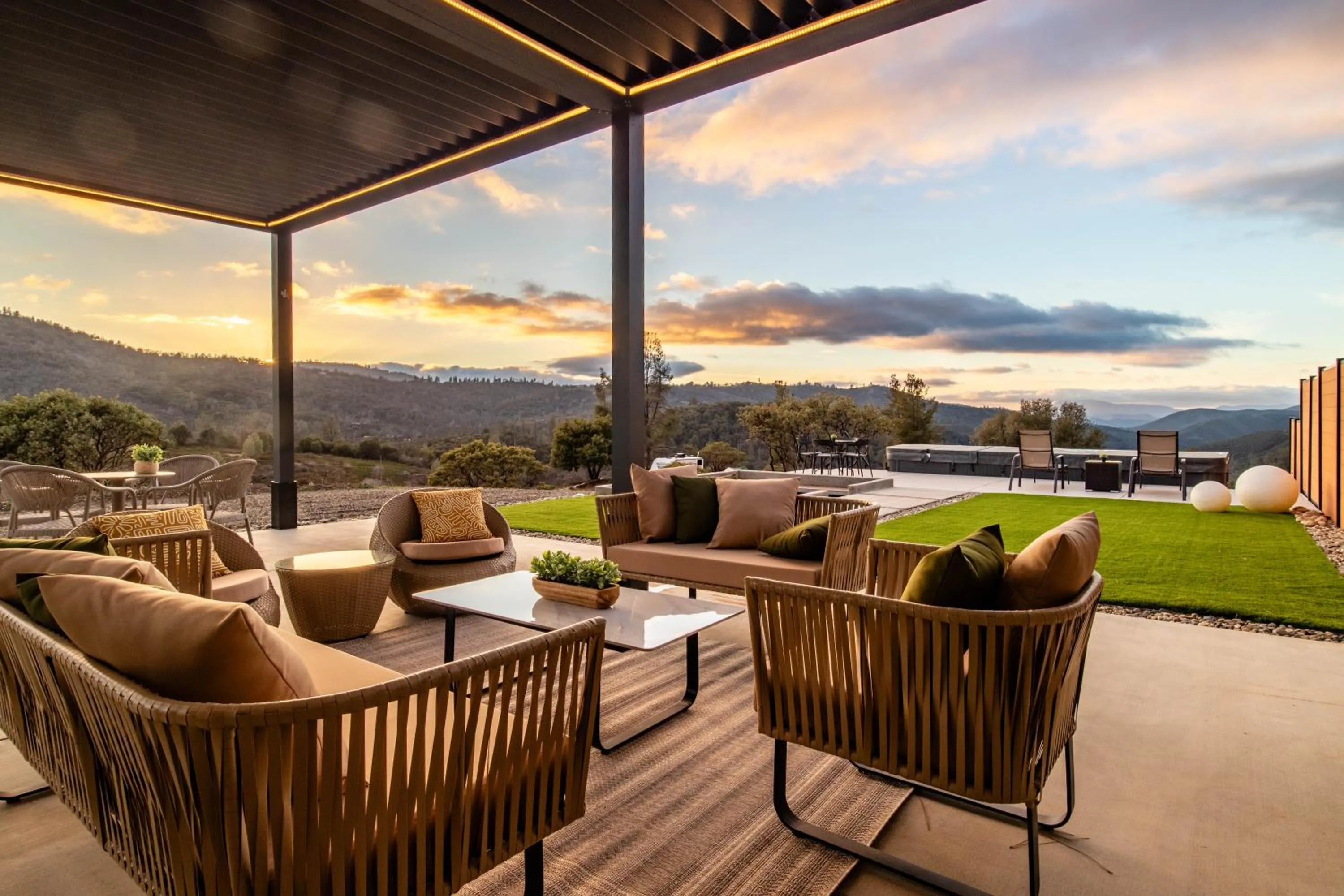 Patio in Horizon by Yosemite