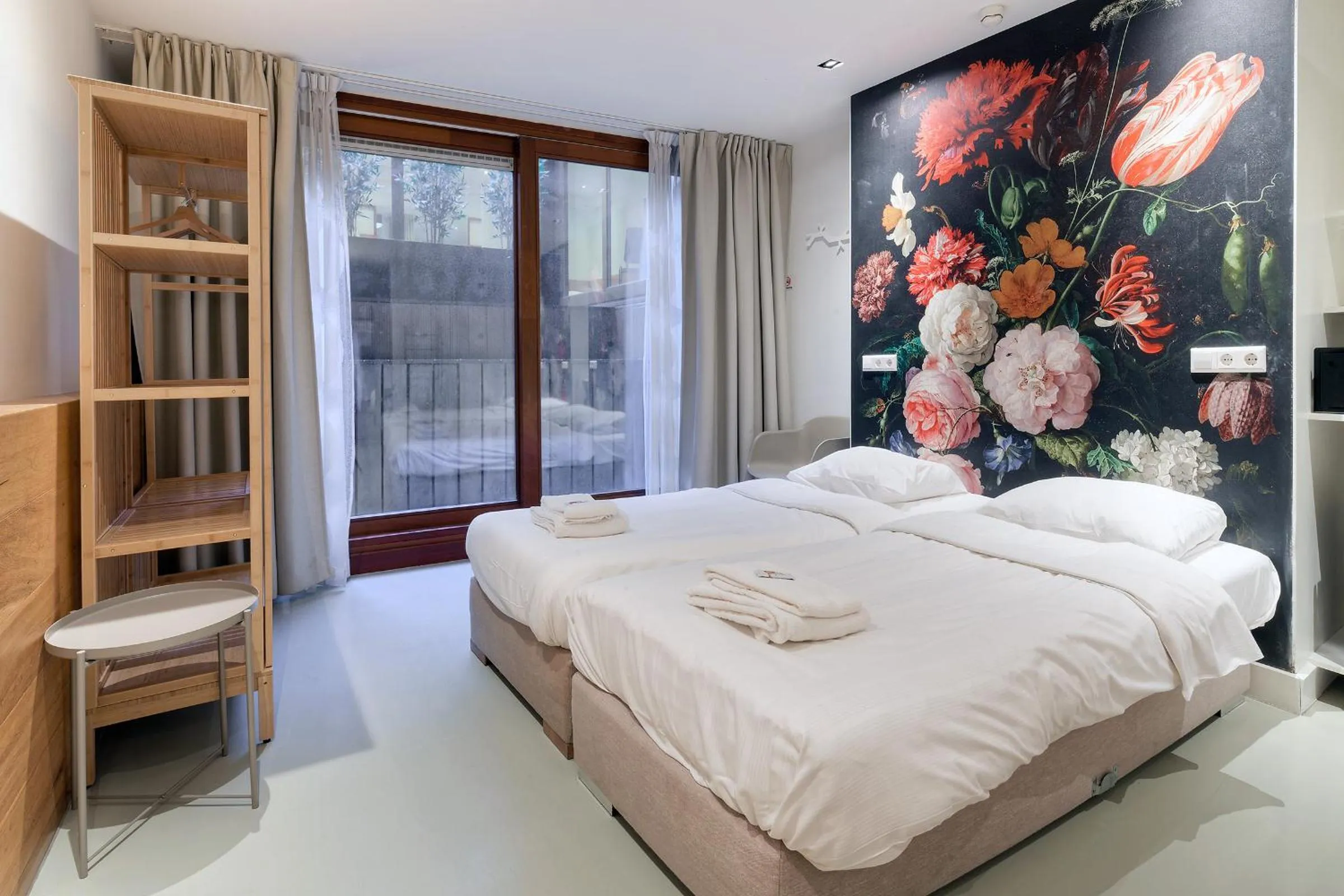 Bed in Marnix360apartments The Mansion Suites