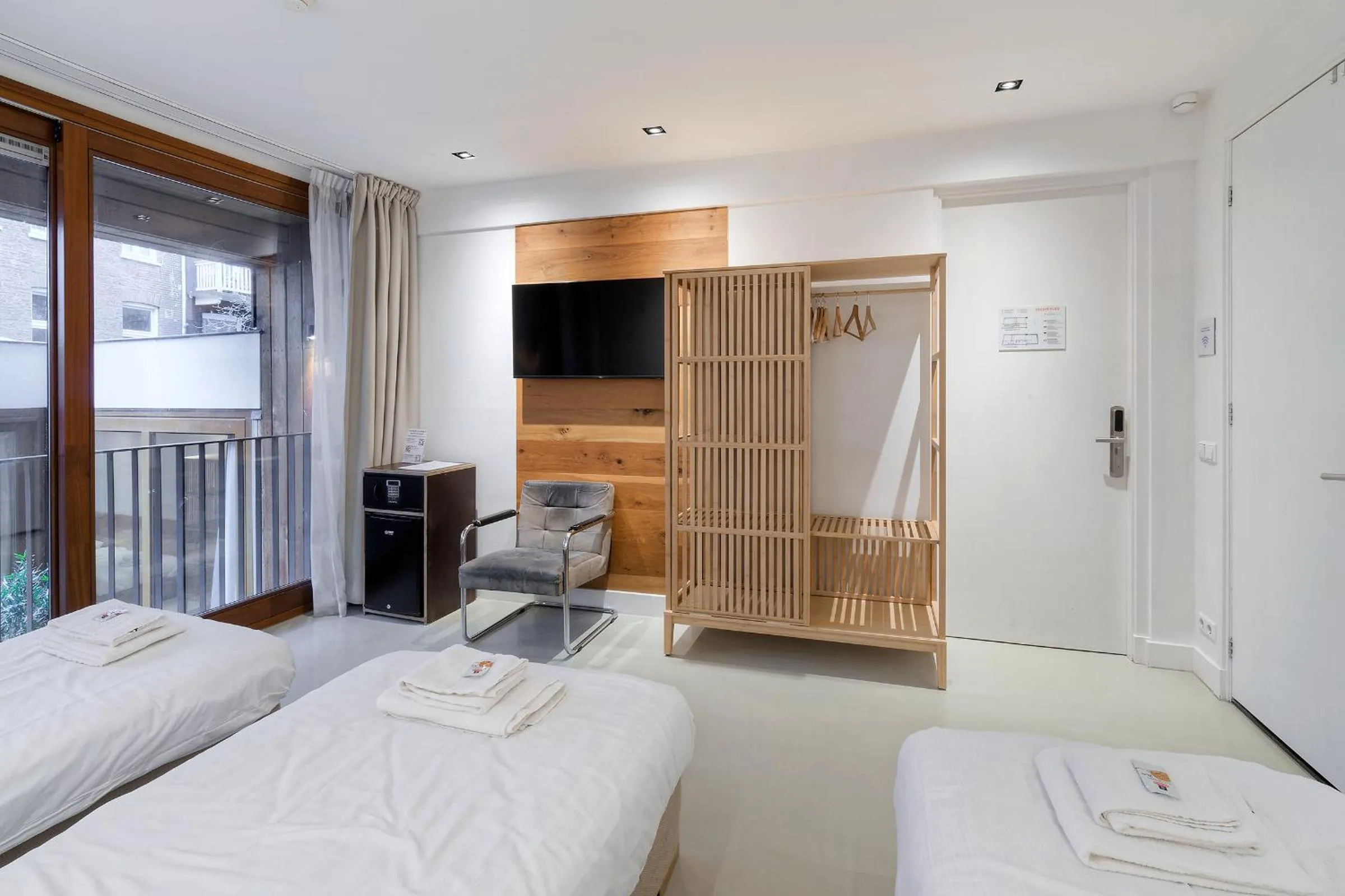 Bed in Marnix360apartments The Mansion Suites