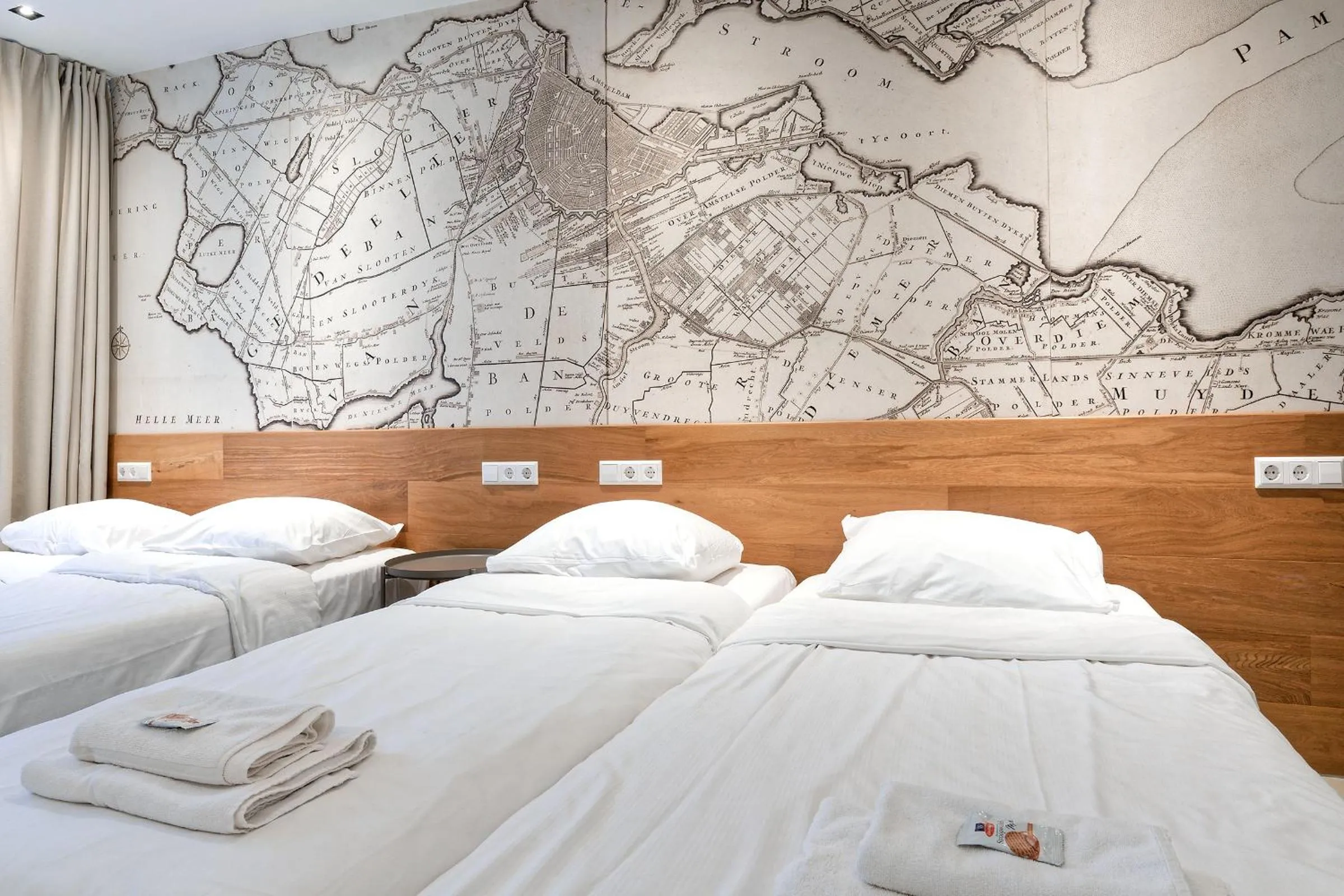 Bed in Marnix360apartments The Mansion Suites