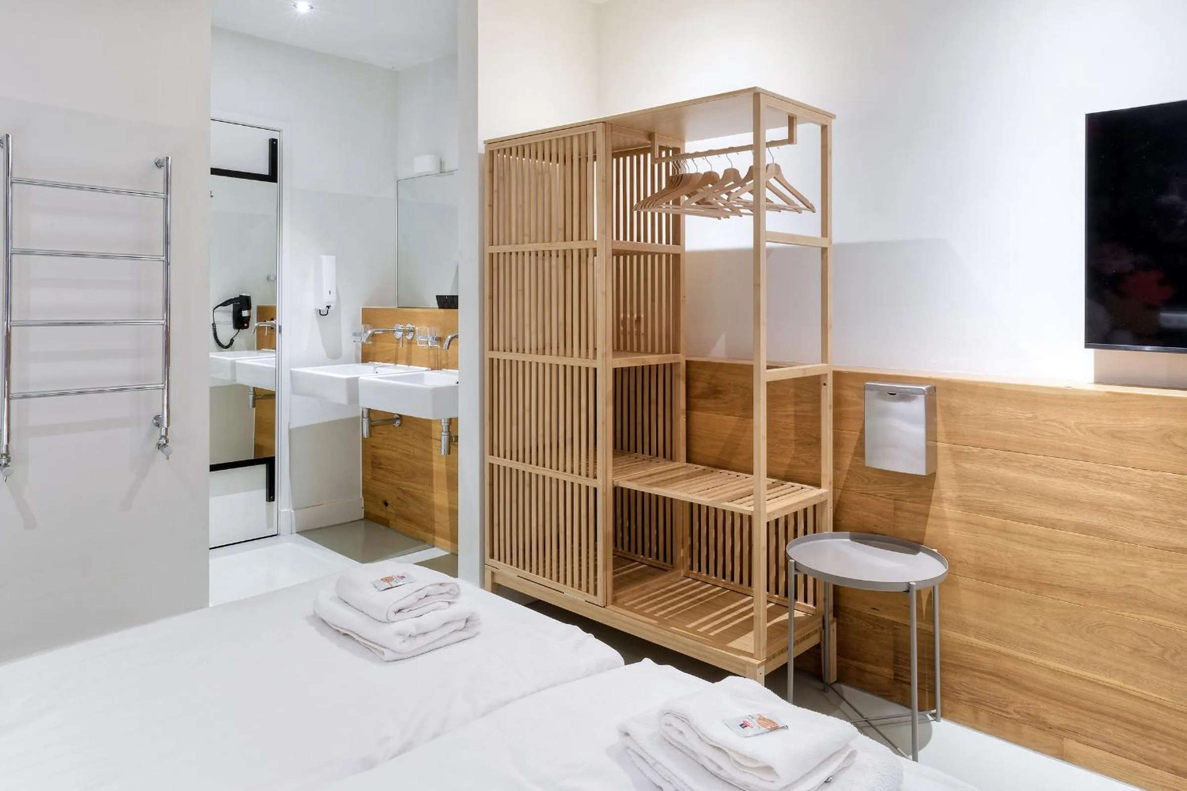 Bed in Marnix360apartments The Mansion Suites