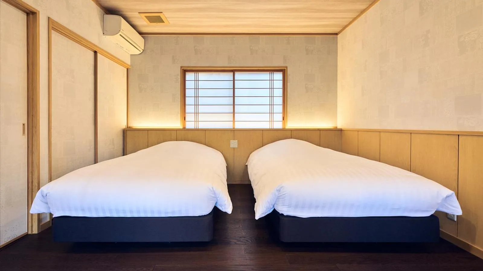 Photo of the whole room, Bed in Tawarayama Onsen Ryokan Minawa