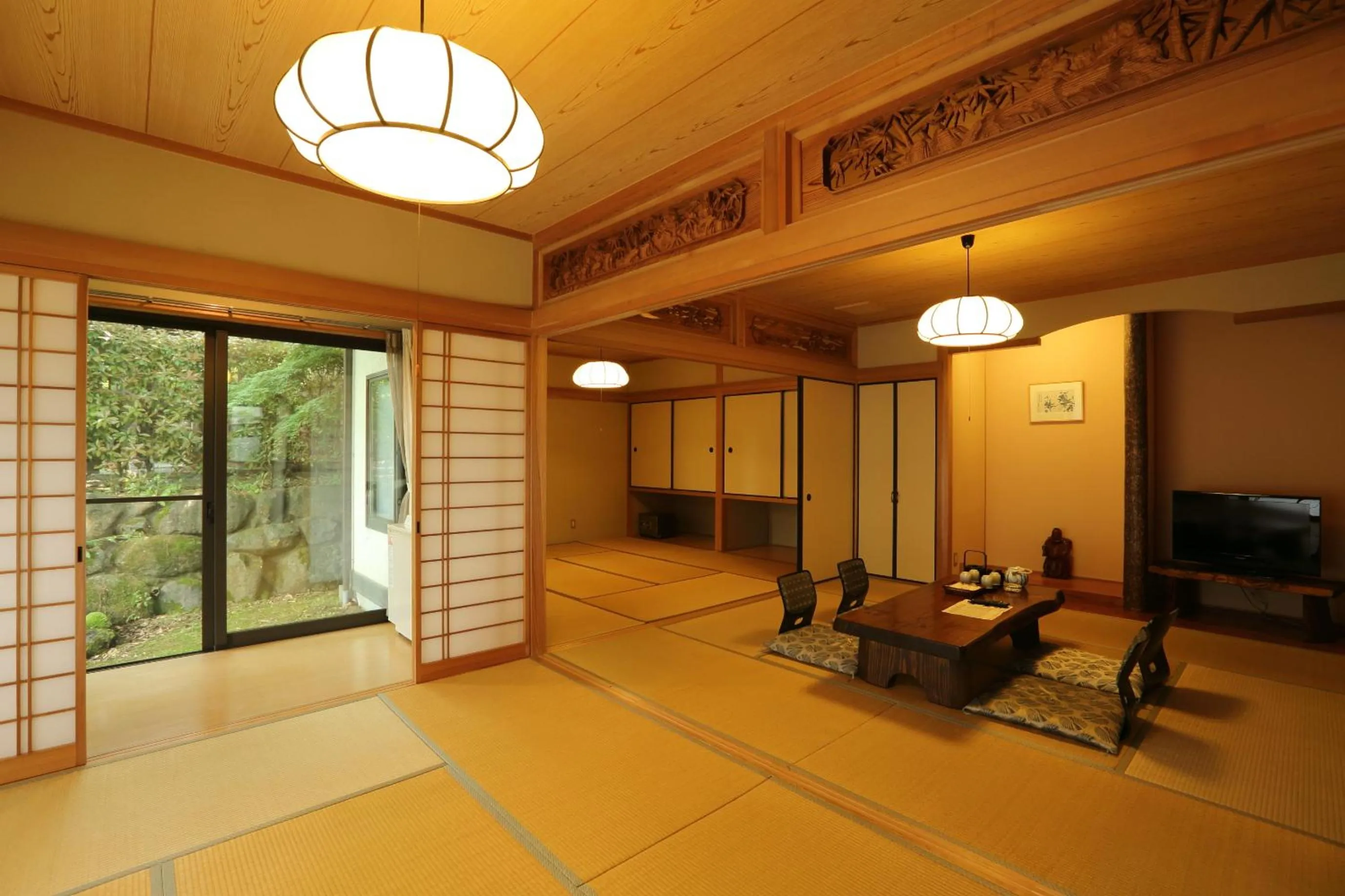 Photo of the whole room in Tawarayama Onsen Ryokan Minawa