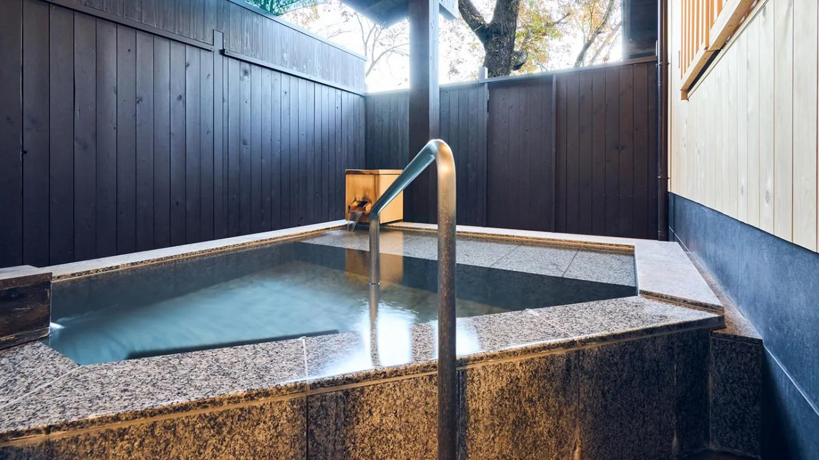 Photo of the whole room in Tawarayama Onsen Ryokan Minawa