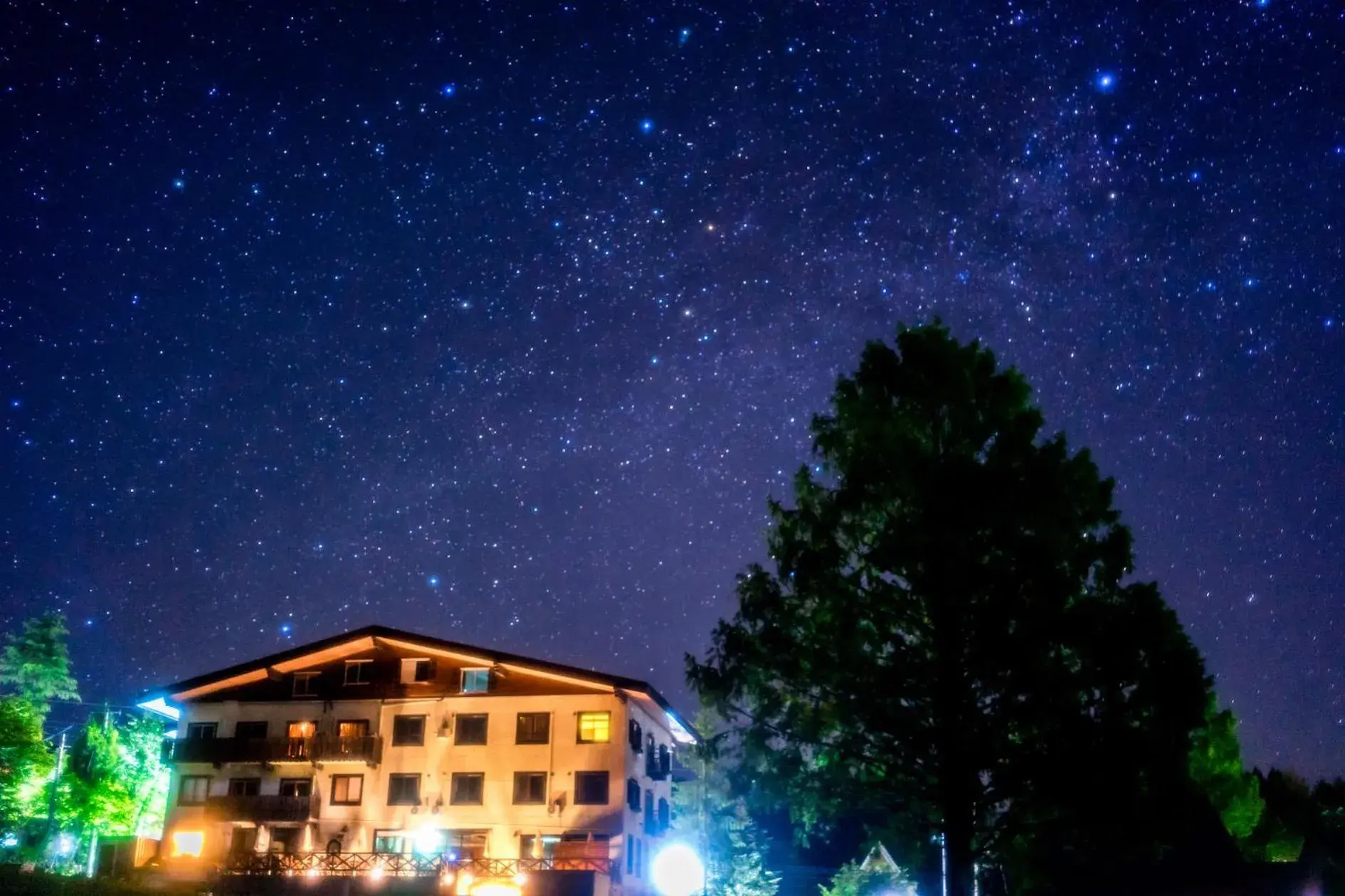 Property building in Hotel Hakuba Berghaus Property building in Hotel Hakuba Berghaus